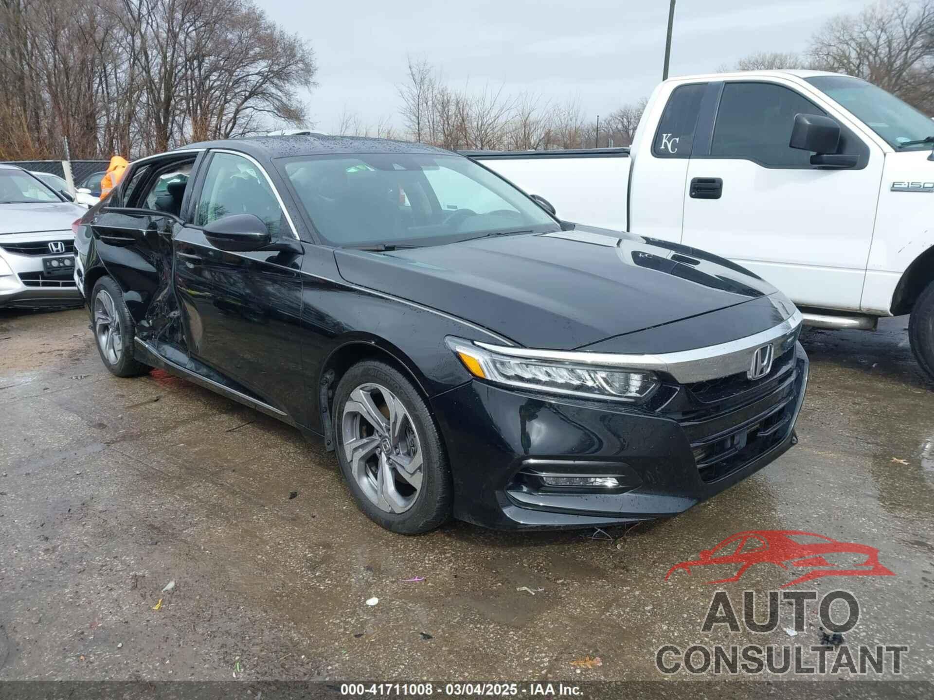 HONDA ACCORD 2018 - 1HGCV2F58JA008227