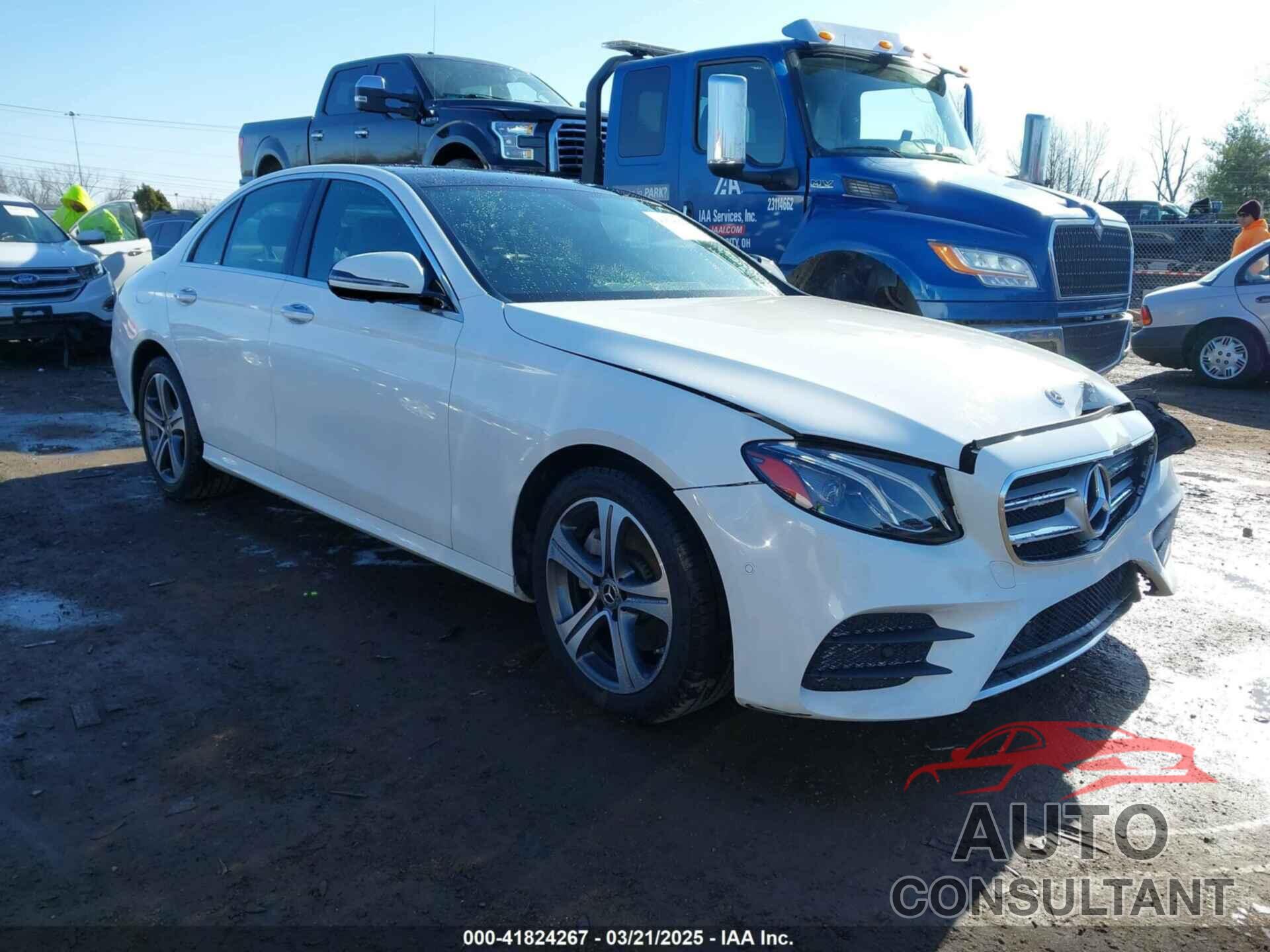 MERCEDES-BENZ E 300 2019 - WDDZF4KB7KA544039