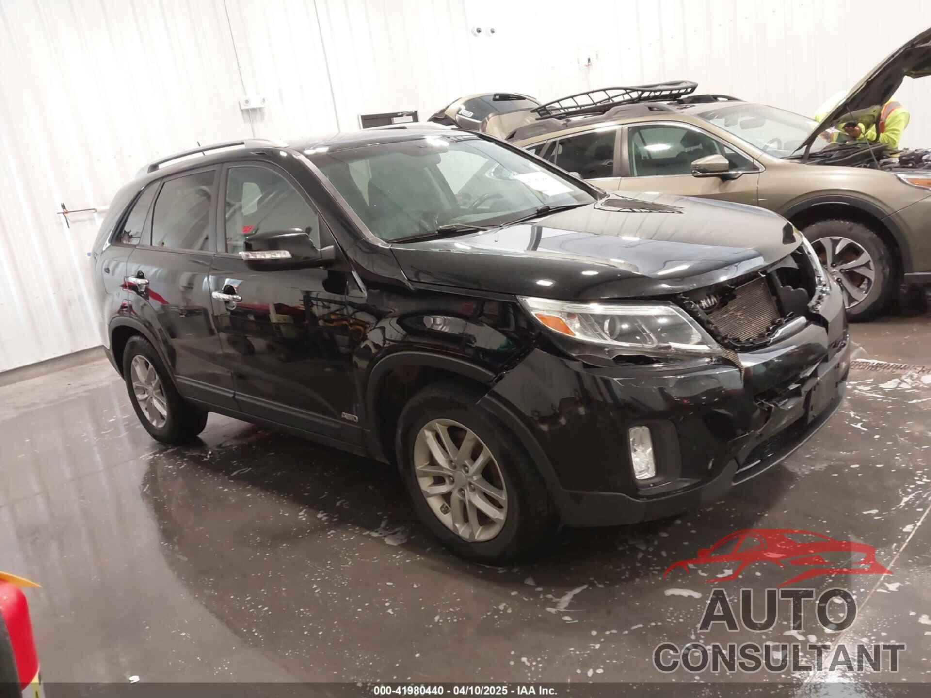 KIA SORENTO 2015 - 5XYKTCA68FG616469