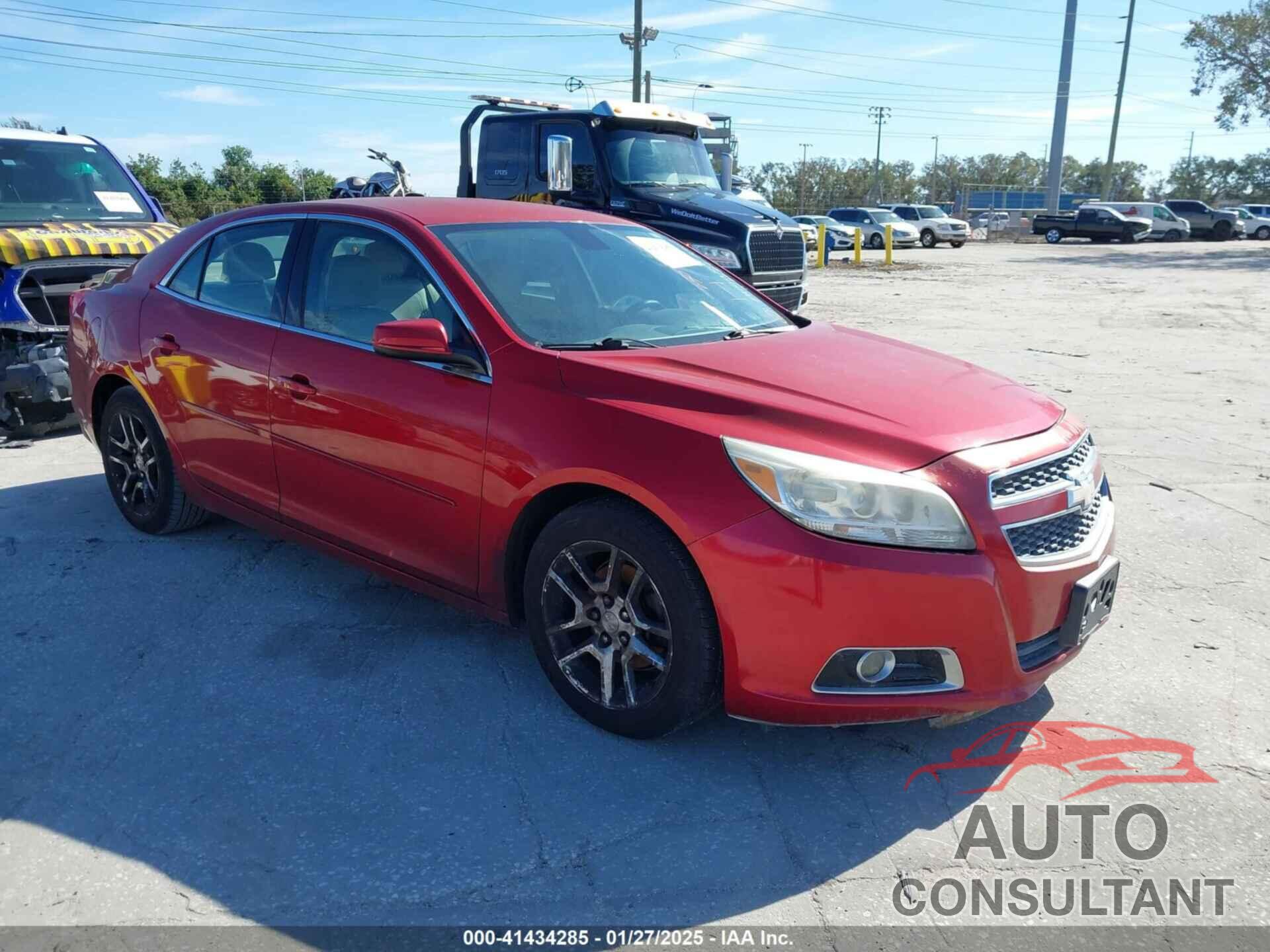 CHEVROLET MALIBU 2013 - 1G11F5SR8DF214662