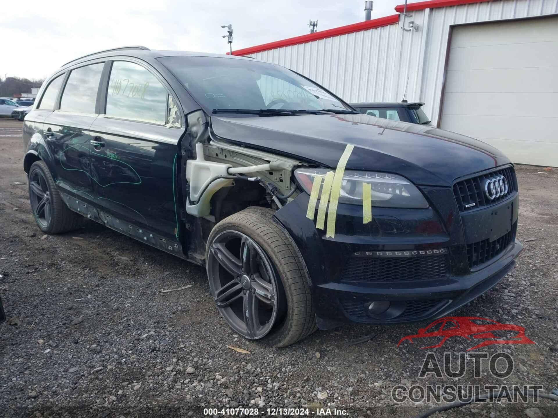 AUDI Q7 2015 - WA1WMAFE7FD008938