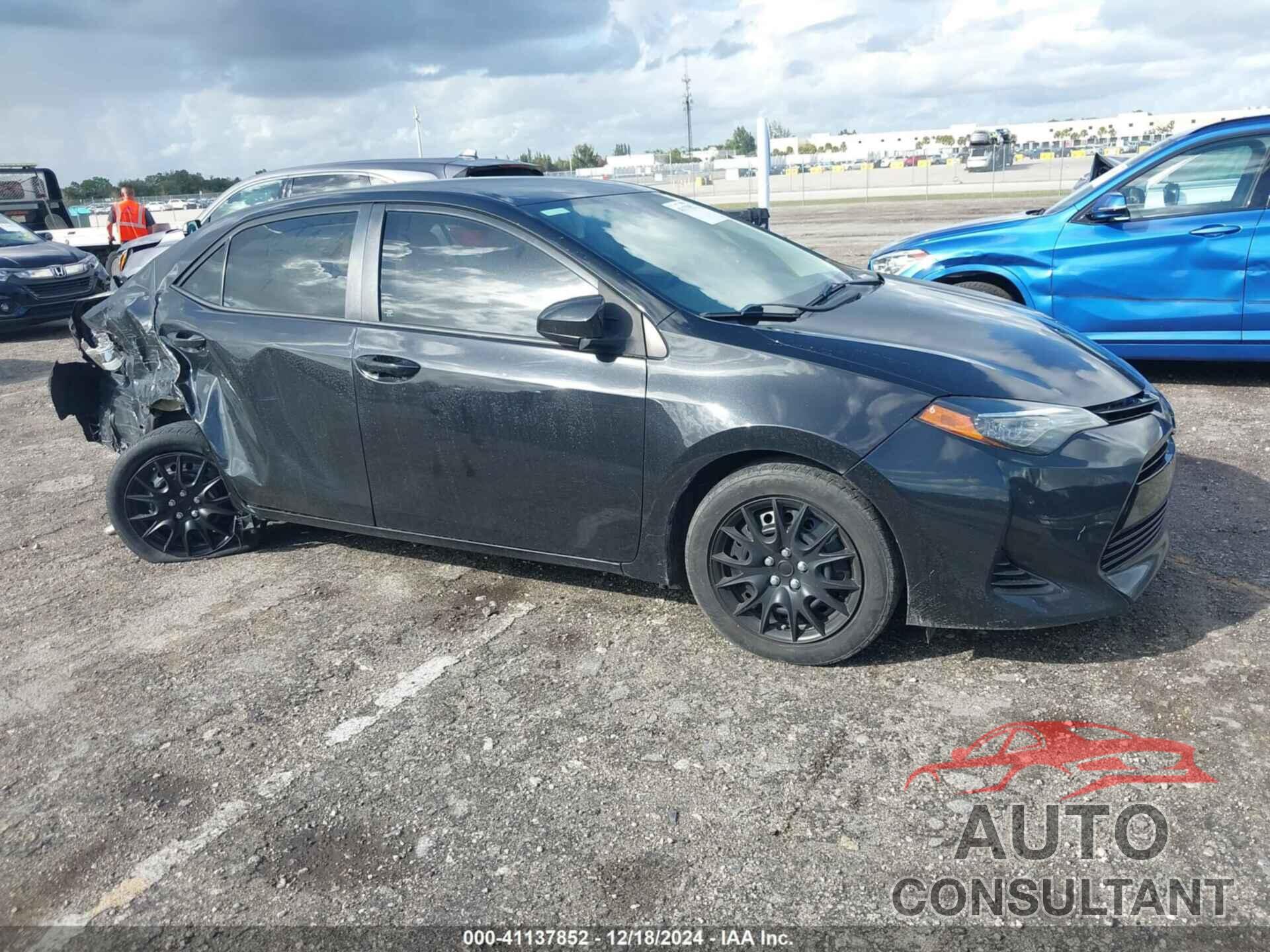 TOYOTA COROLLA 2018 - 2T1BURHE4JC977117