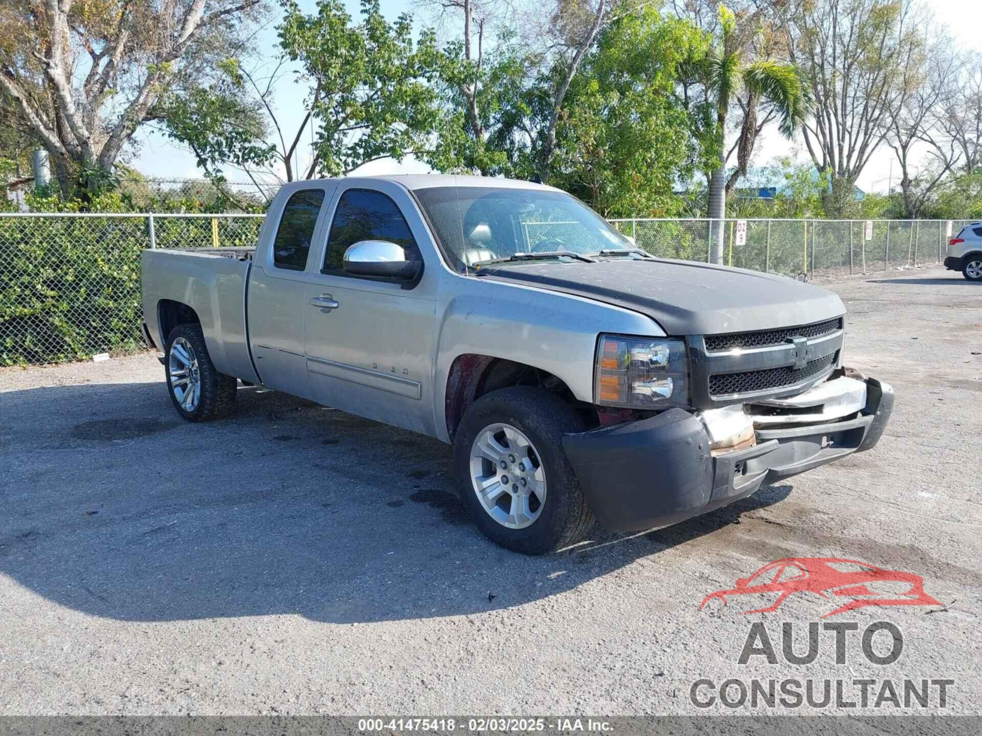 CHEVROLET SILVERADO 1500 2011 - 1GCRCTE07BZ146886