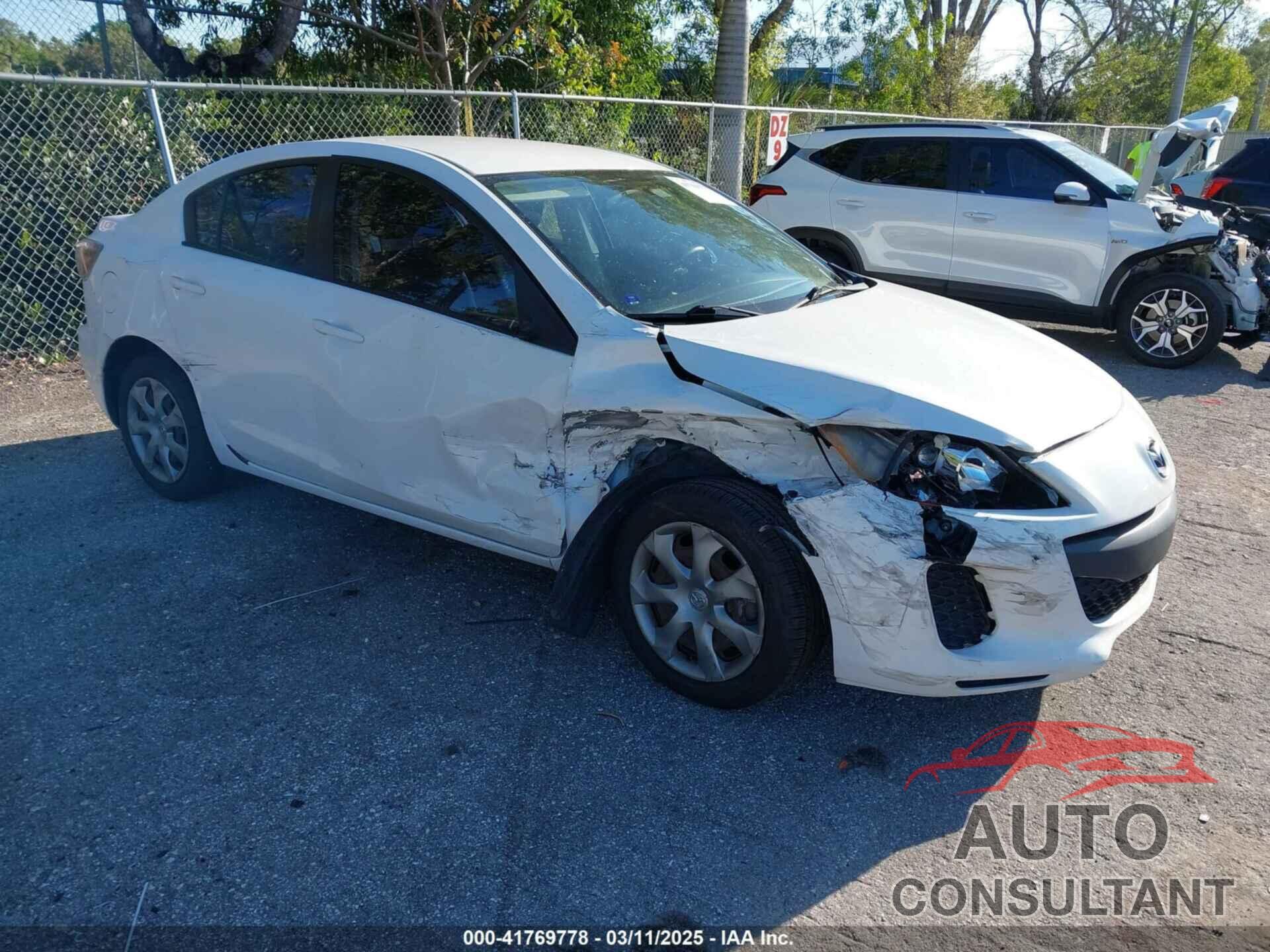 MAZDA MAZDA3 2013 - JM1BL1U70D1834881