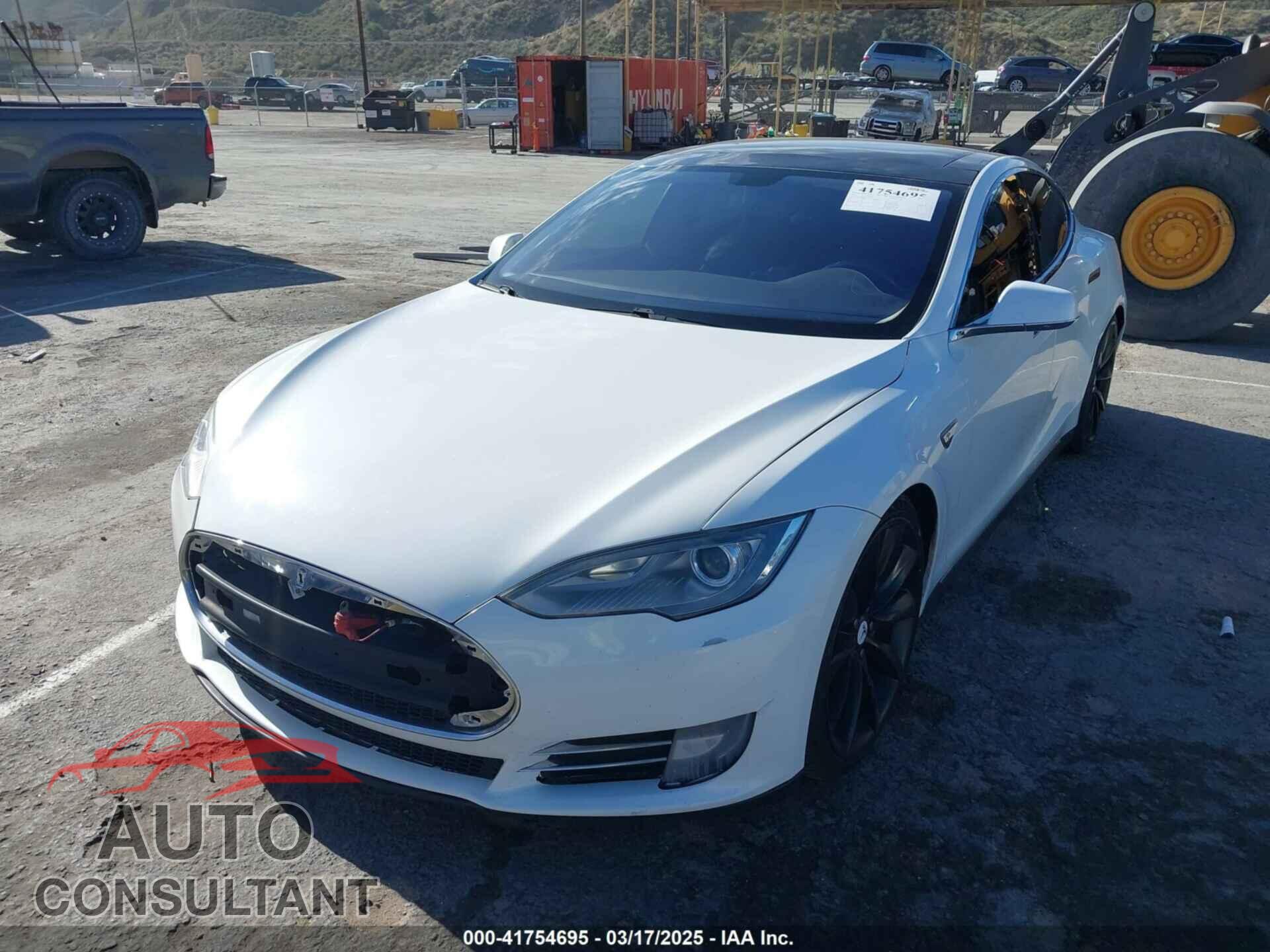 TESLA MODEL S 2013 - 5YJSA1DP5DFP09971