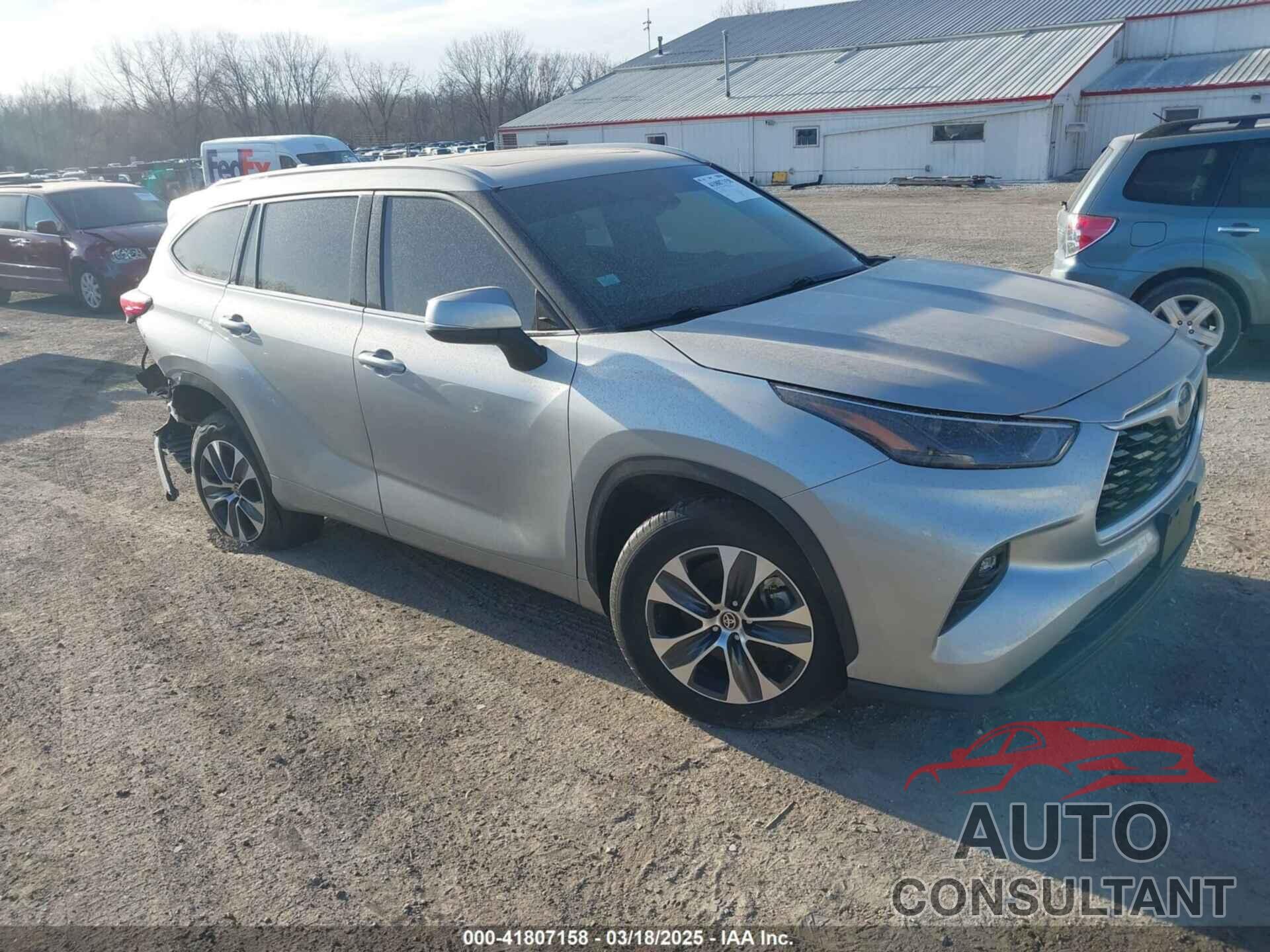 TOYOTA HIGHLANDER 2022 - 5TDGARAH3NS513073