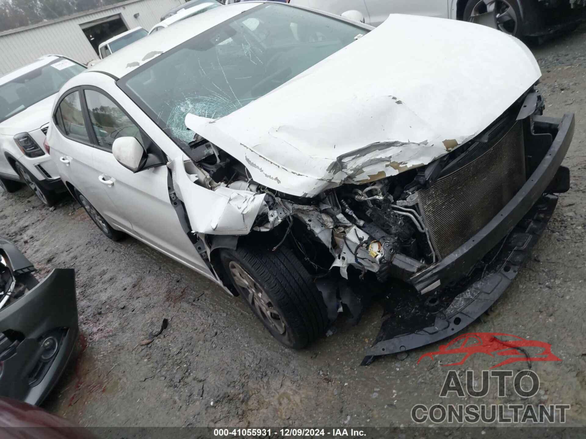 HYUNDAI ELANTRA 2019 - 5NPD74LFXKH473950