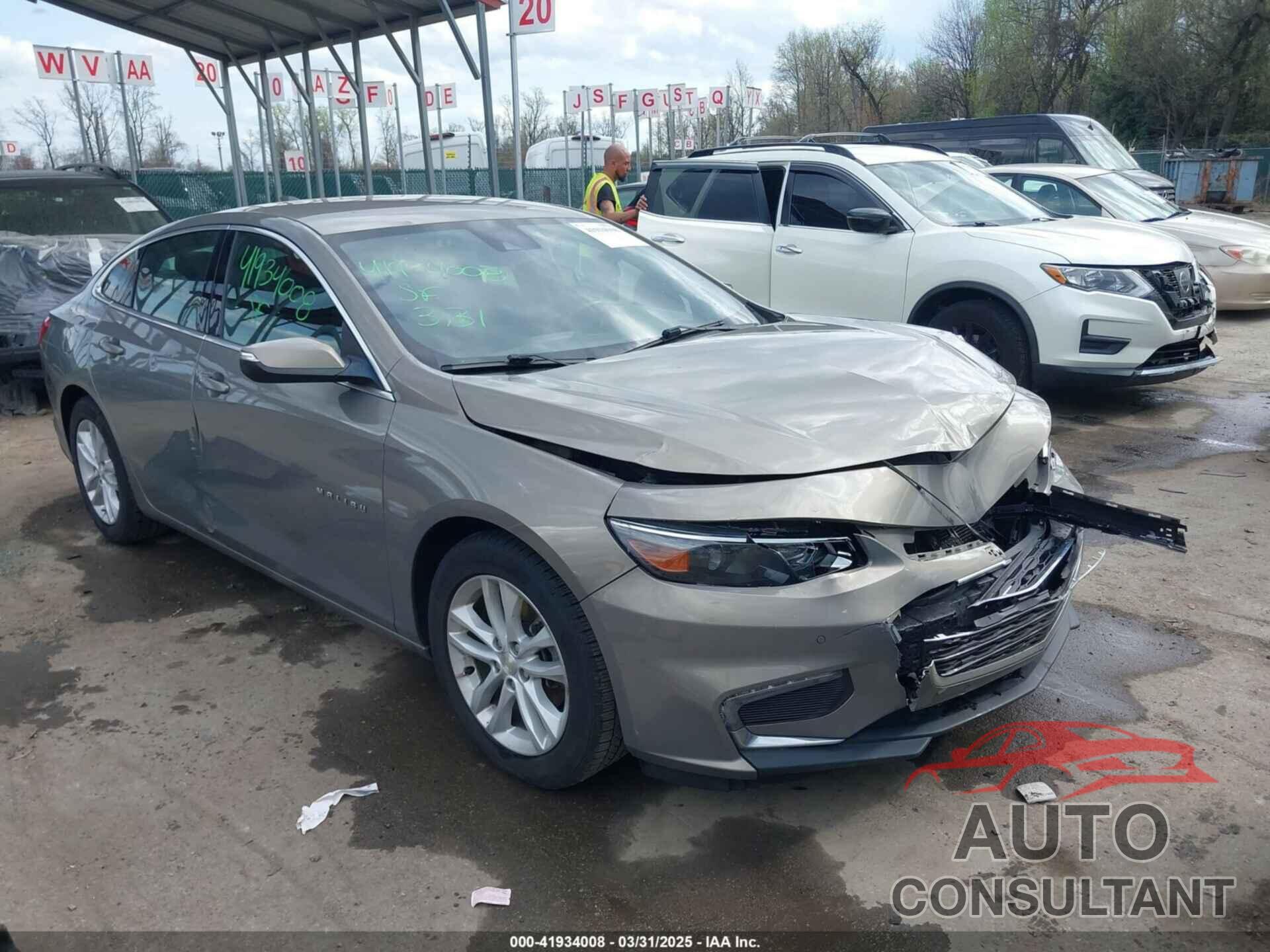 CHEVROLET MALIBU 2018 - 1G1ZD5ST0JF214879
