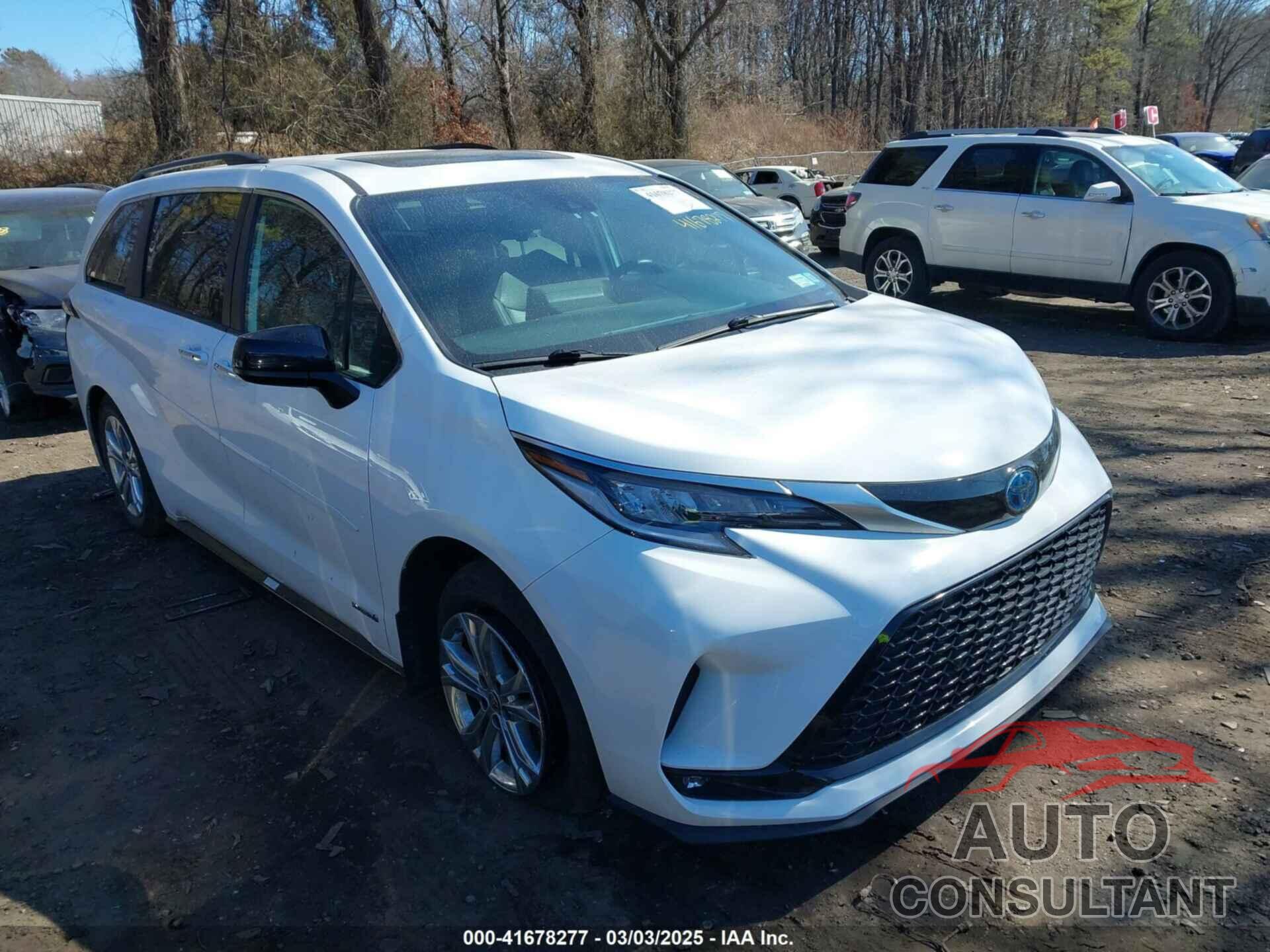 TOYOTA SIENNA 2021 - 5TDDSKFC5MS033166