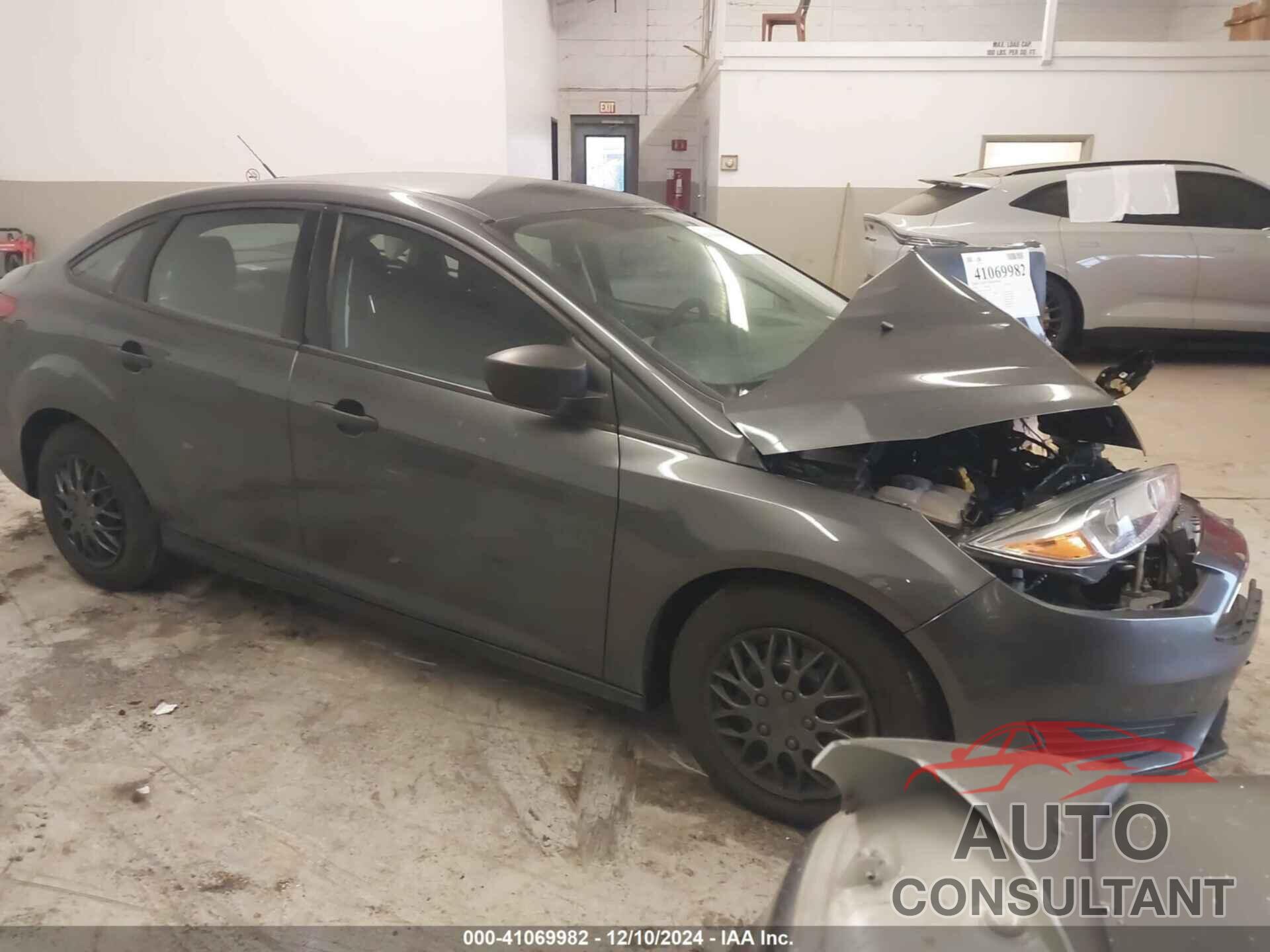 FORD FOCUS 2018 - 1FADP3E22JL298159