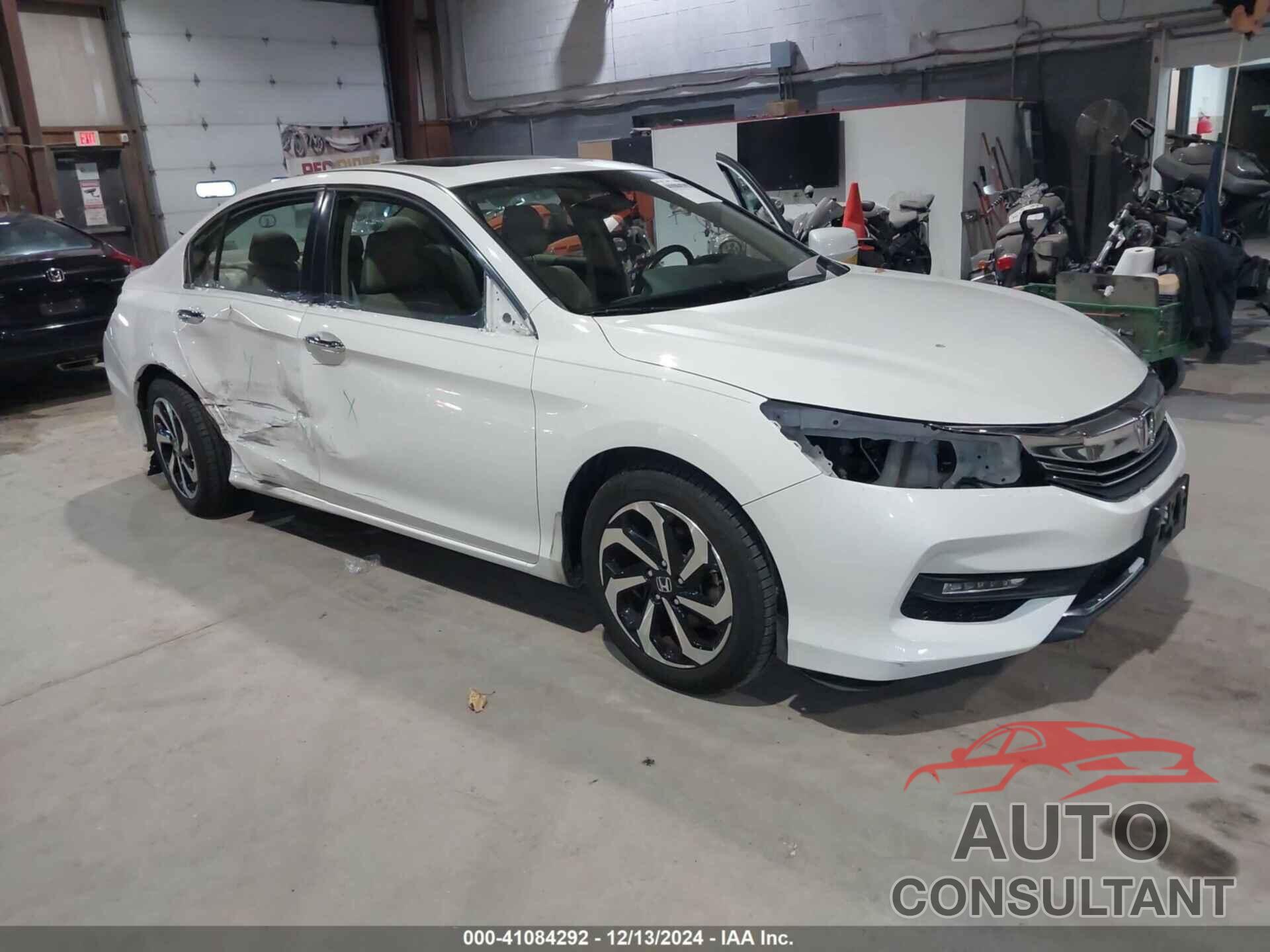 HONDA ACCORD 2017 - 1HGCR2F84HA116143