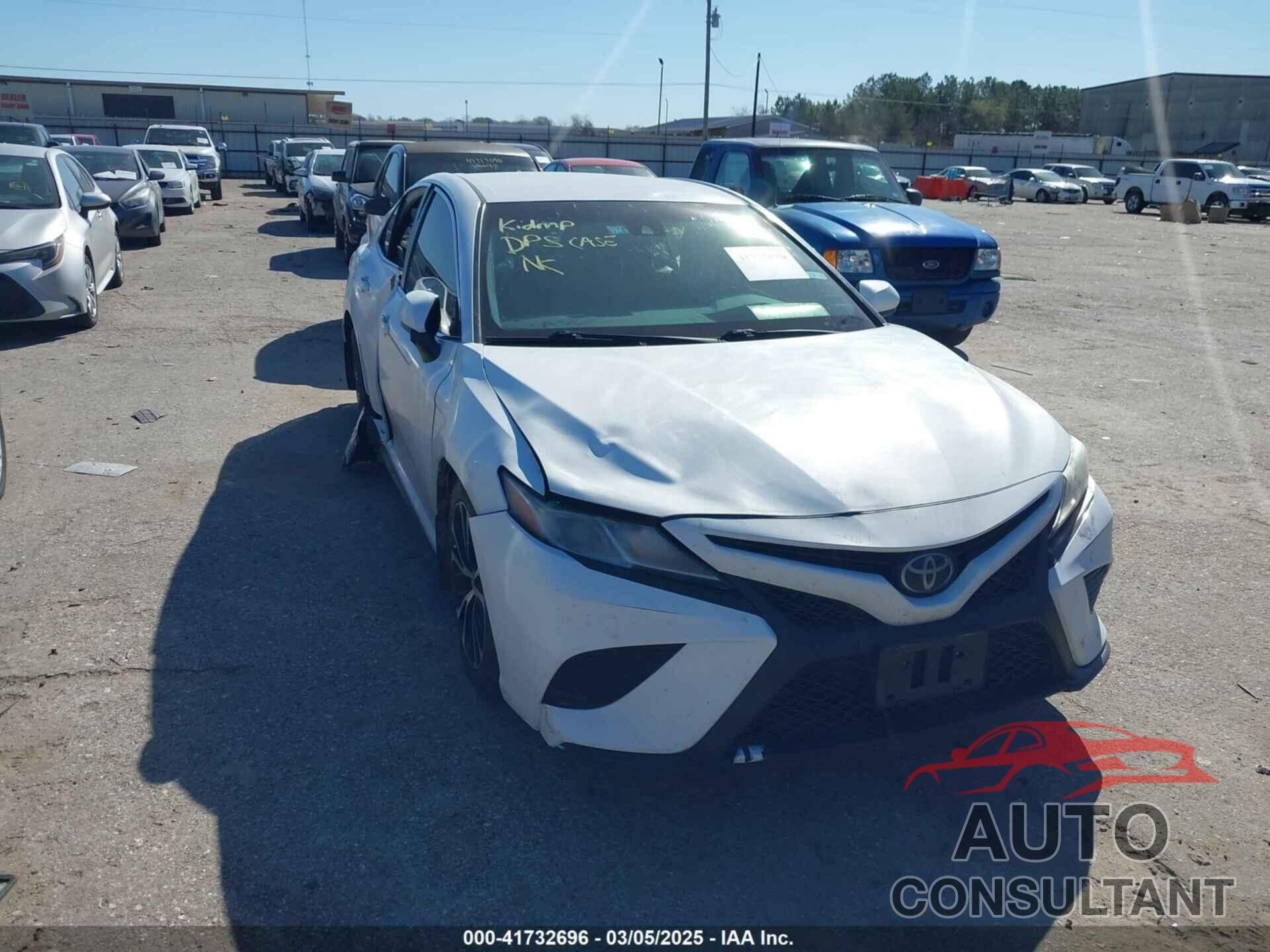 TOYOTA CAMRY 2020 - 4T1G11AKXLU870848