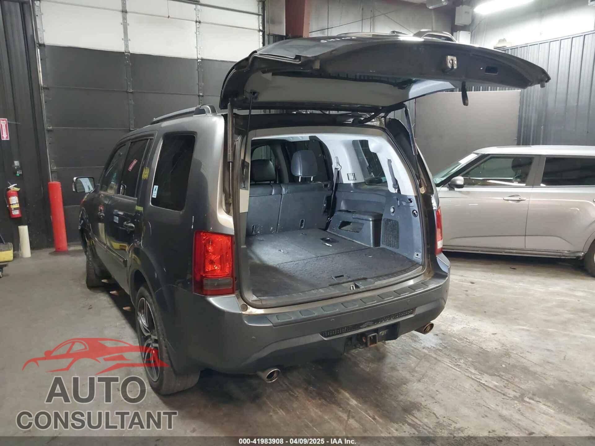 HONDA PILOT 2012 - 5FNYF4H90CB079607