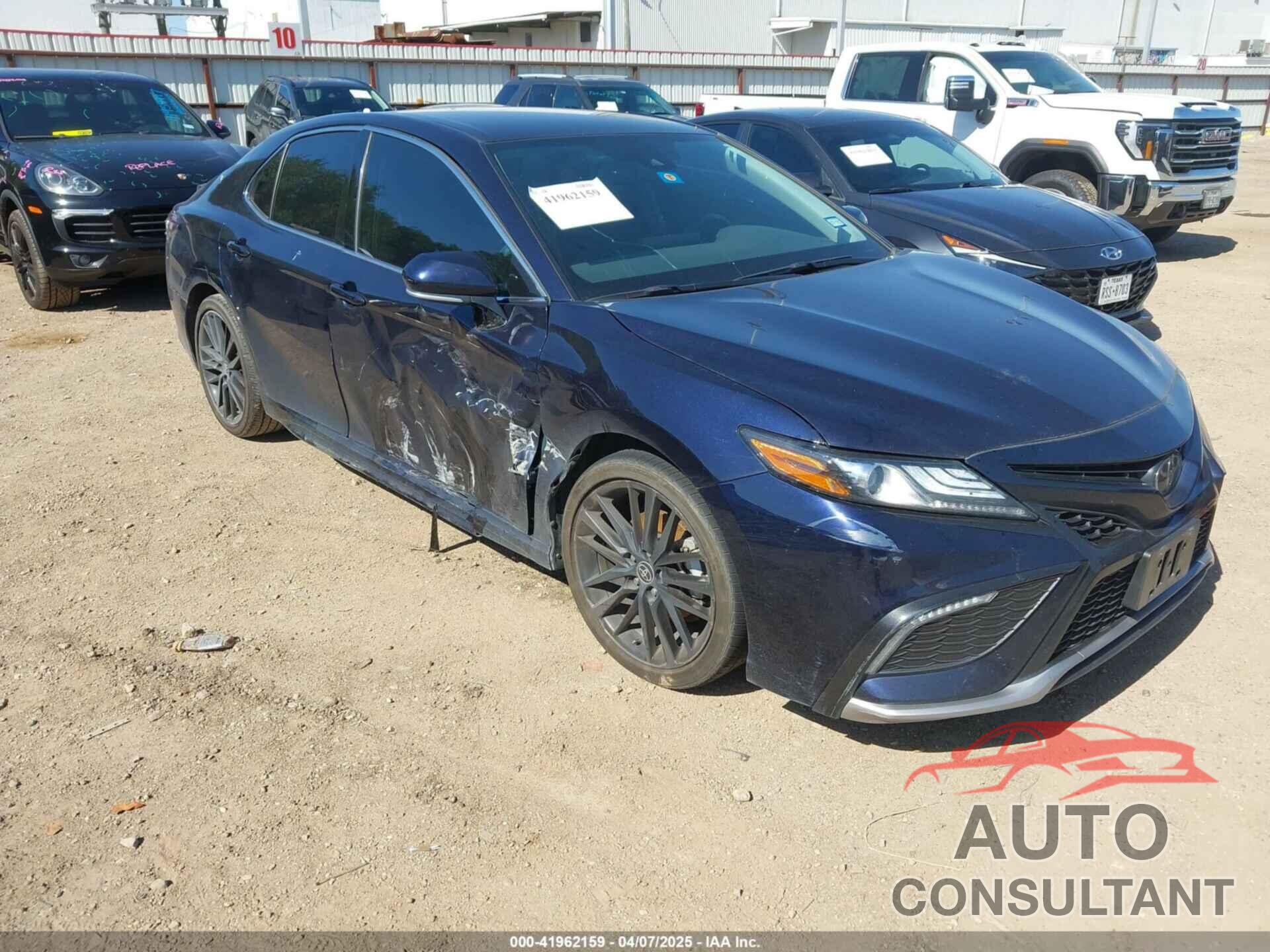 TOYOTA CAMRY 2022 - 4T1K61AK5NU073535