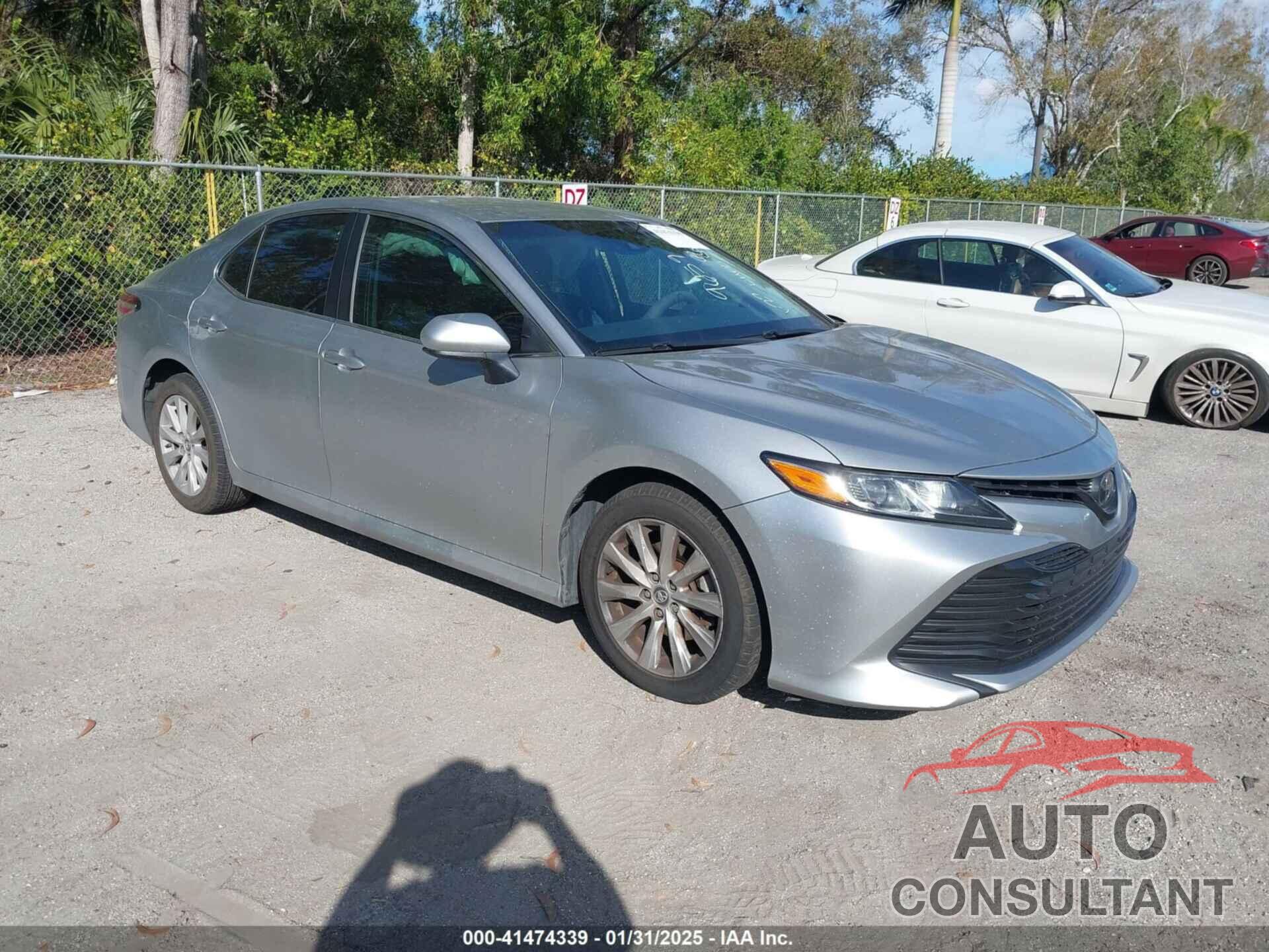 TOYOTA CAMRY 2018 - 4T1B11HK3JU669659