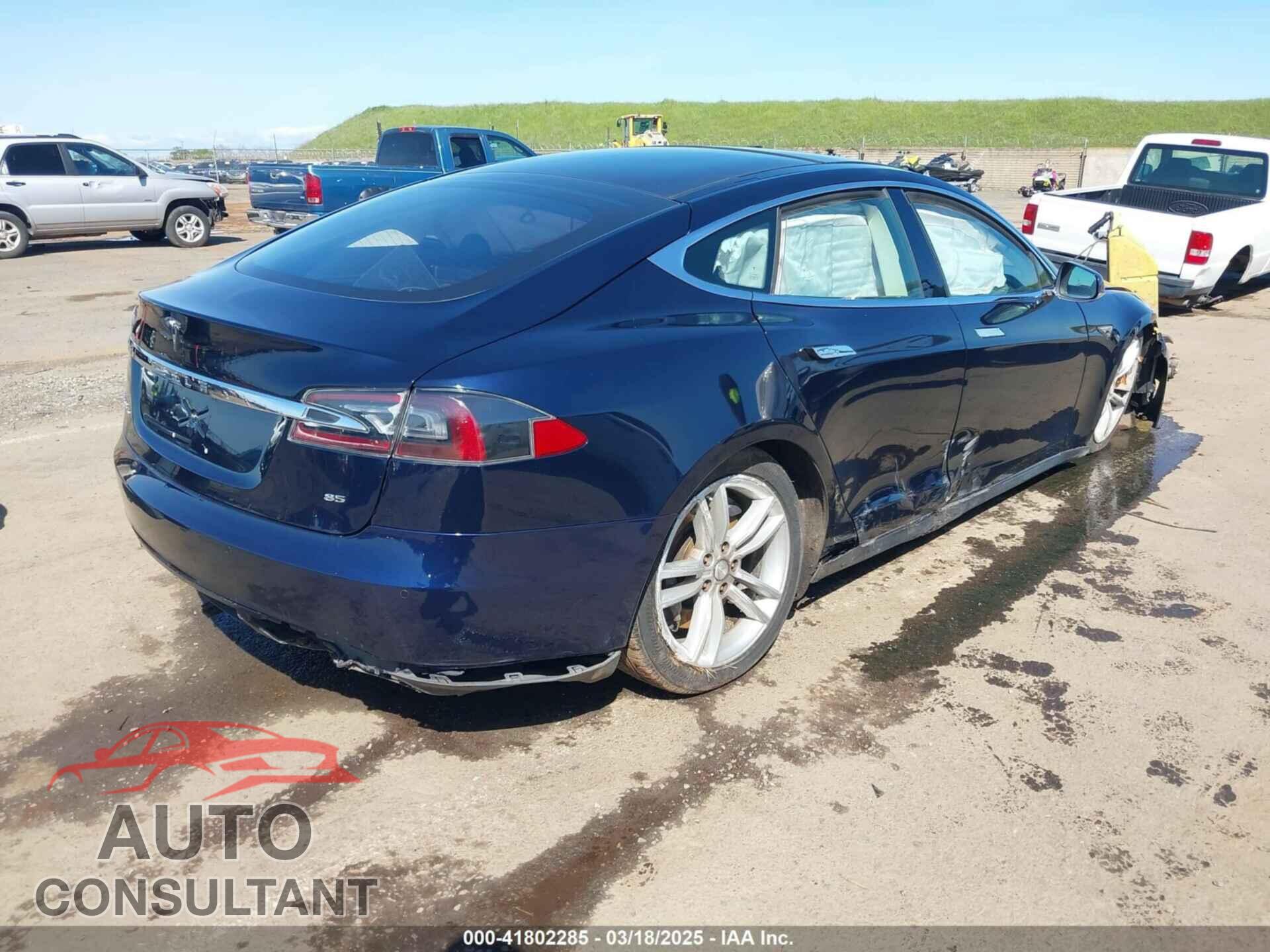 TESLA MODEL S 2014 - 5YJSA1H11EFP47897