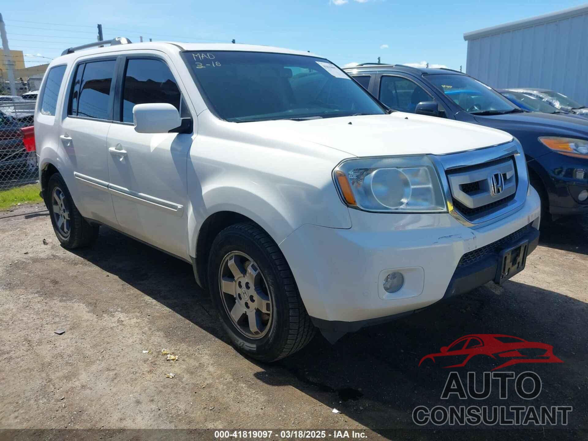 HONDA PILOT 2011 - 5FNYF4H92BB022128
