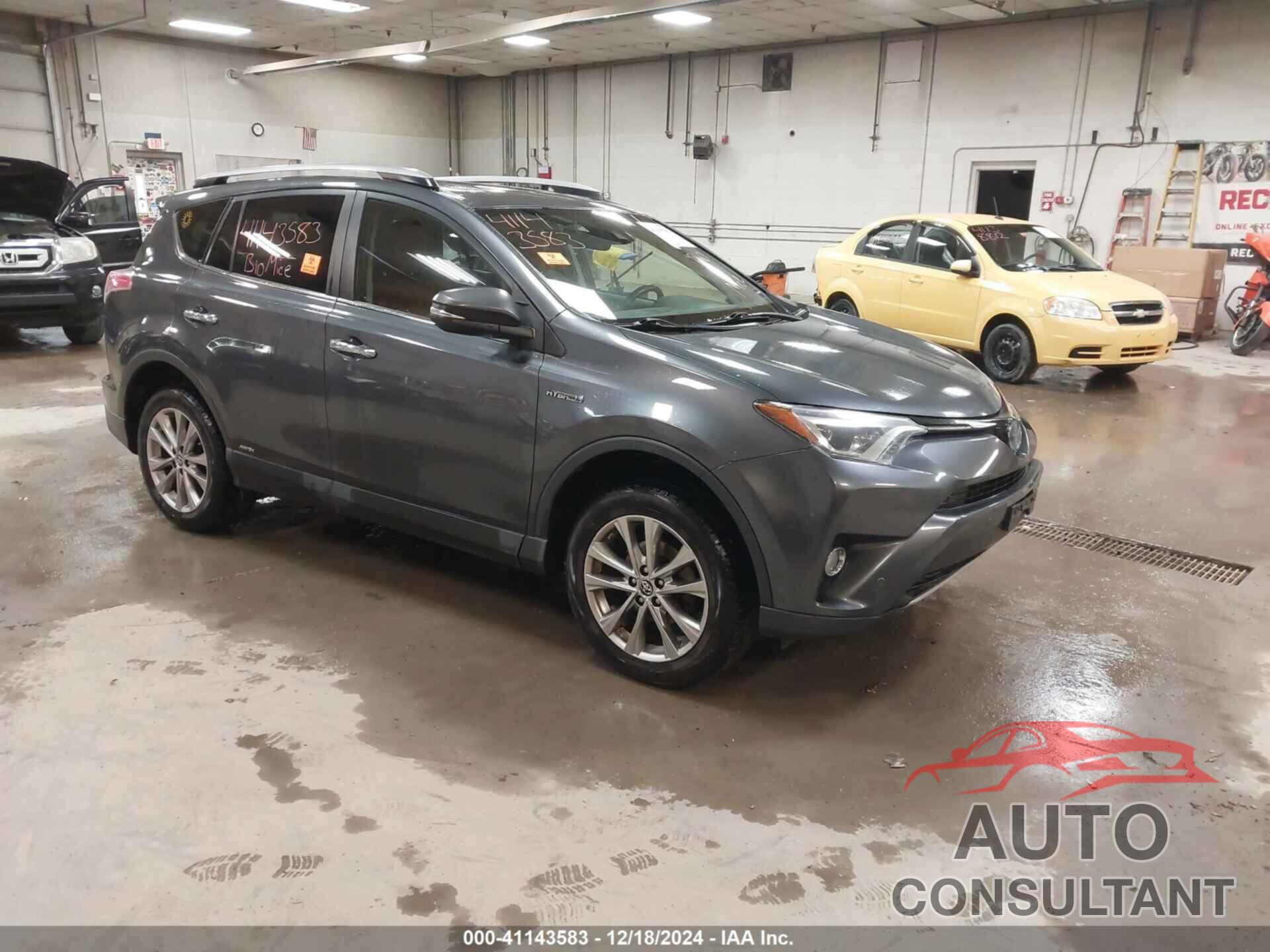 TOYOTA RAV4 HYBRID 2018 - JTMDJREV3JD212957