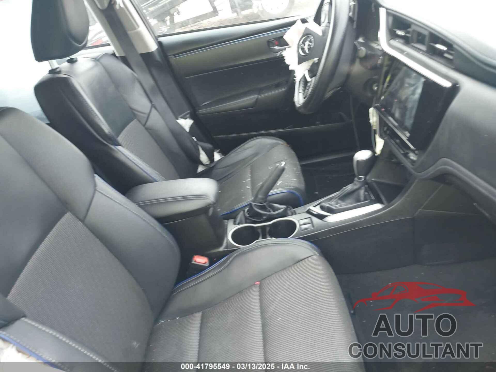 TOYOTA COROLLA 2018 - 5YFBURHE3JP831775