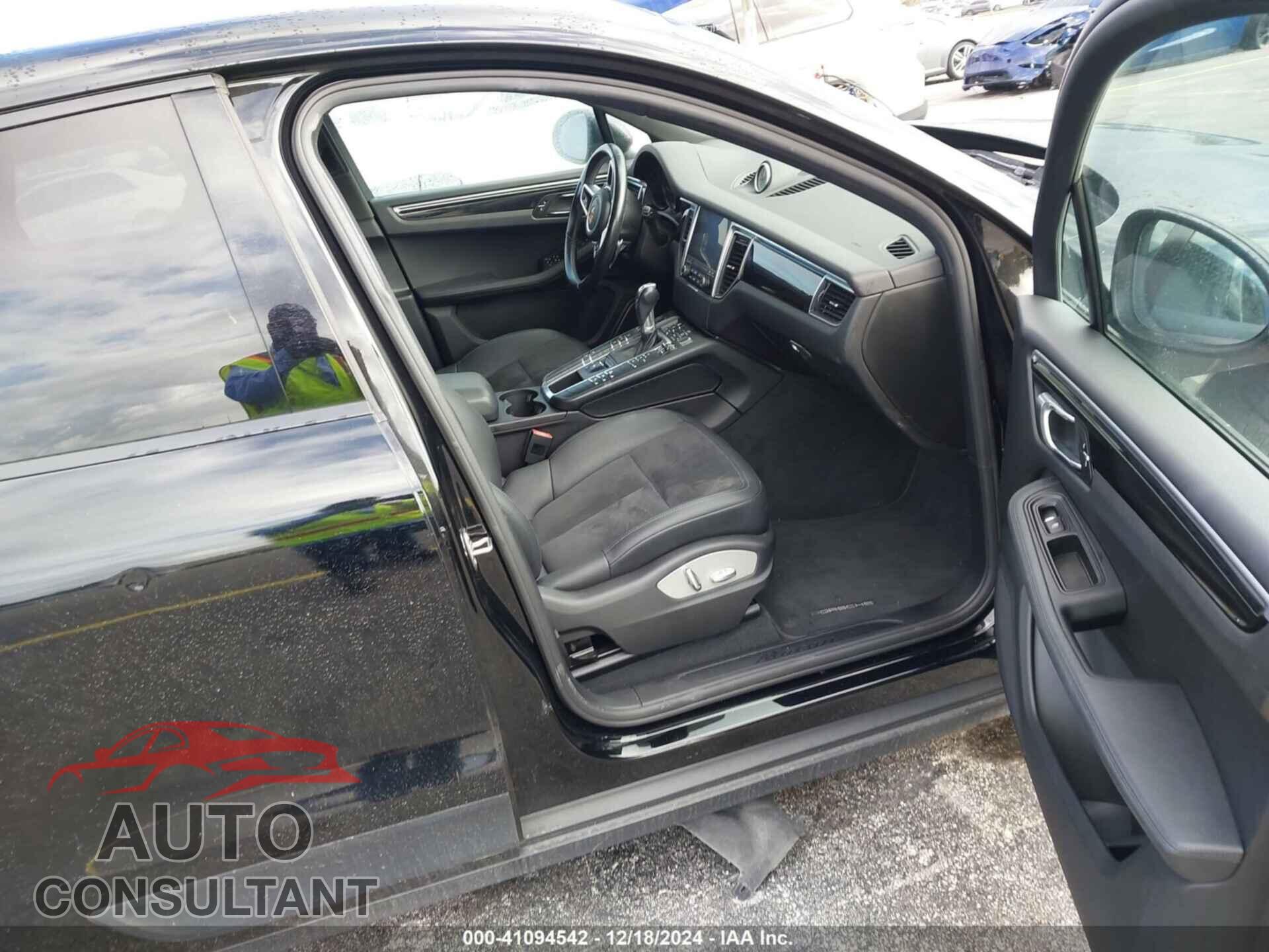 PORSCHE MACAN 2018 - WP1AA2A51JLB06768