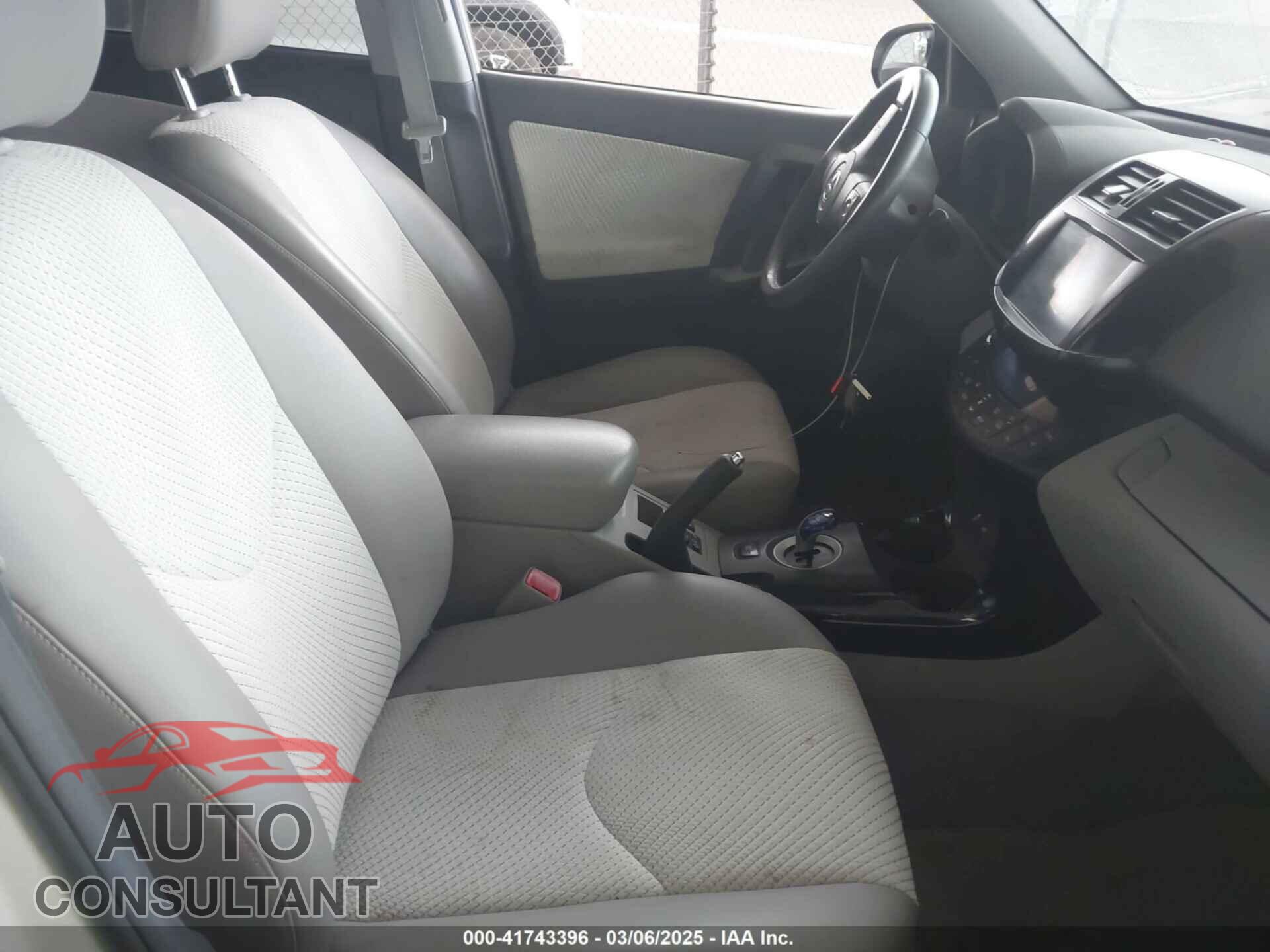 TOYOTA RAV4 EV 2014 - 2T3YL4DV3EW003050
