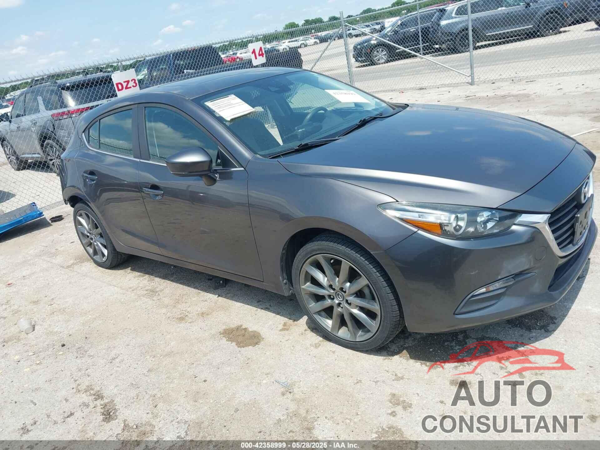 MAZDA MAZDA3 2018 - 3MZBN1L30JM204492