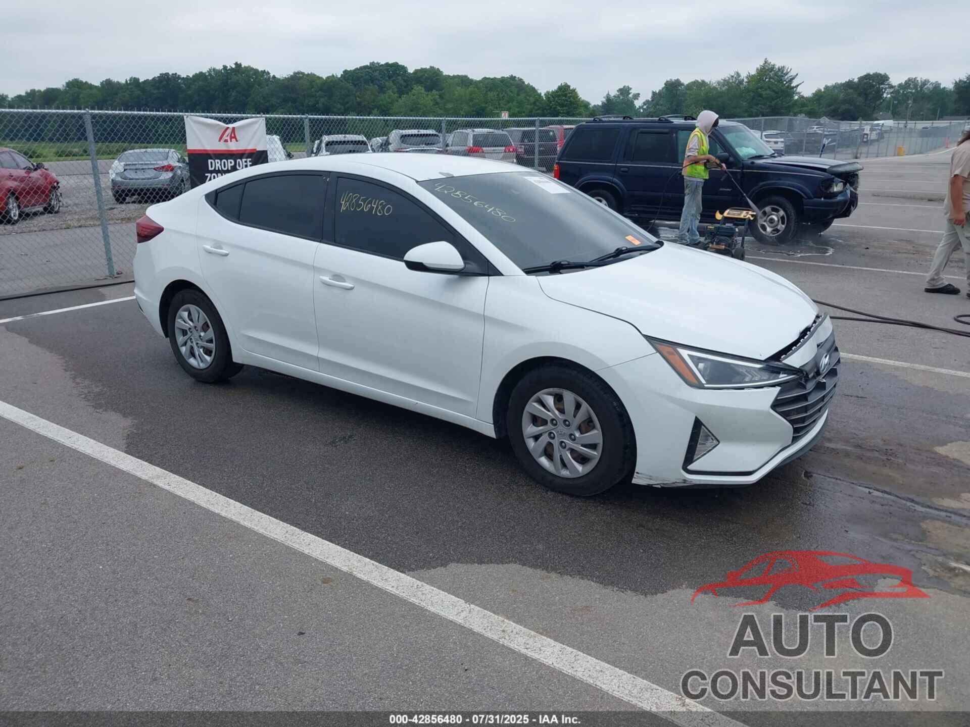 HYUNDAI ELANTRA 2020 - 5NPD74LF5LH503809