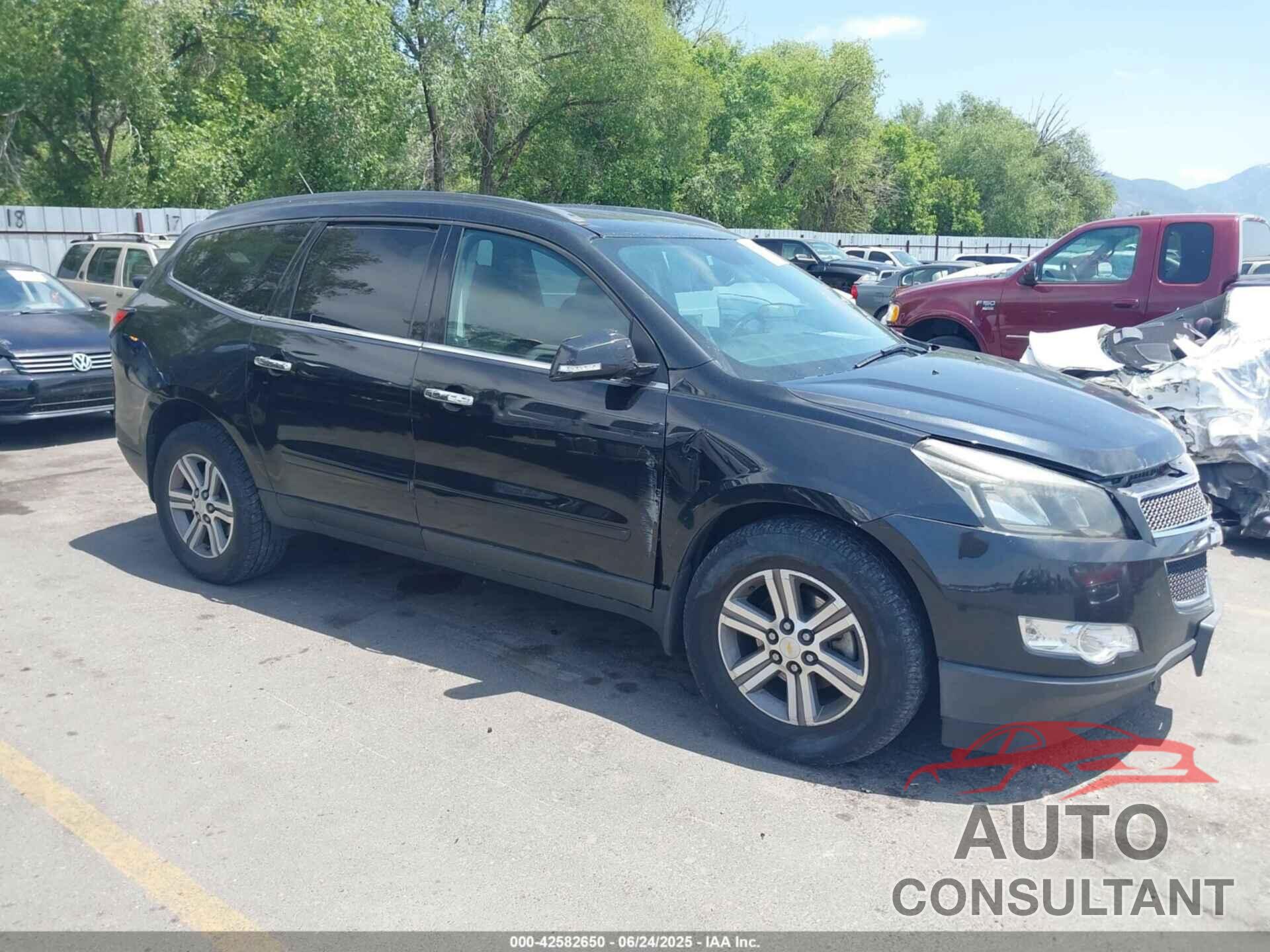 CHEVROLET TRAVERSE 2015 - 1GNKVHKD4FJ102551