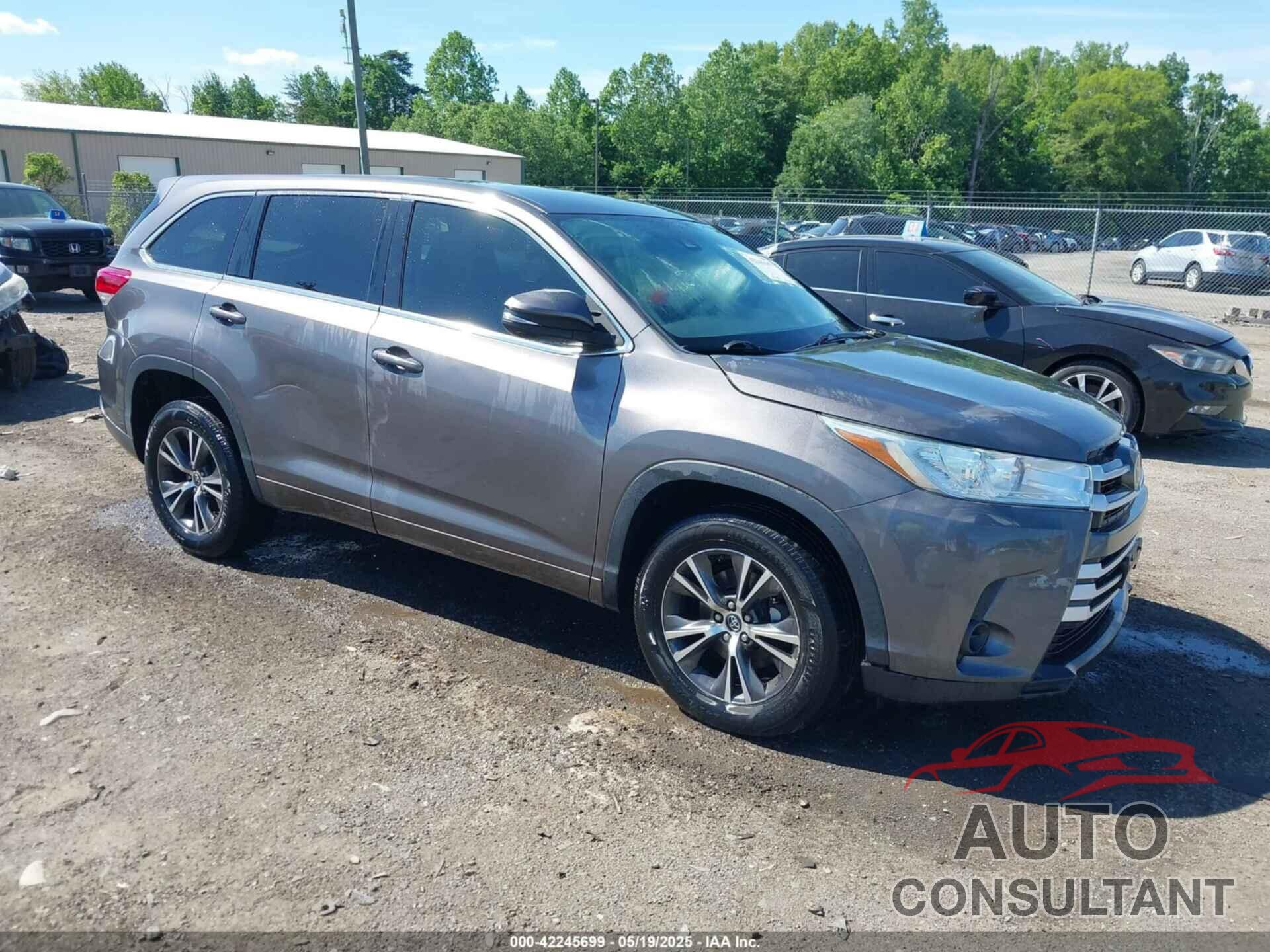 TOYOTA HIGHLANDER 2018 - 5TDZARFH8JS033994