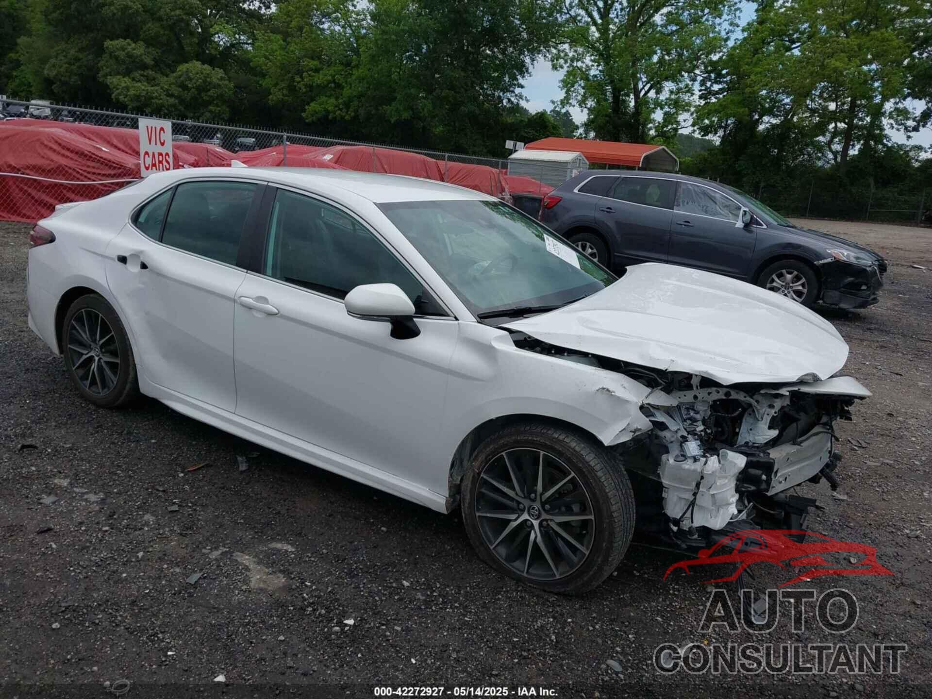 TOYOTA CAMRY 2022 - 4T1G11AK5NU672603