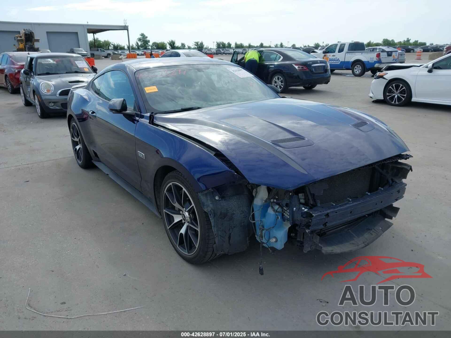 FORD MUSTANG 2020 - 1FA6P8TD6L5182285
