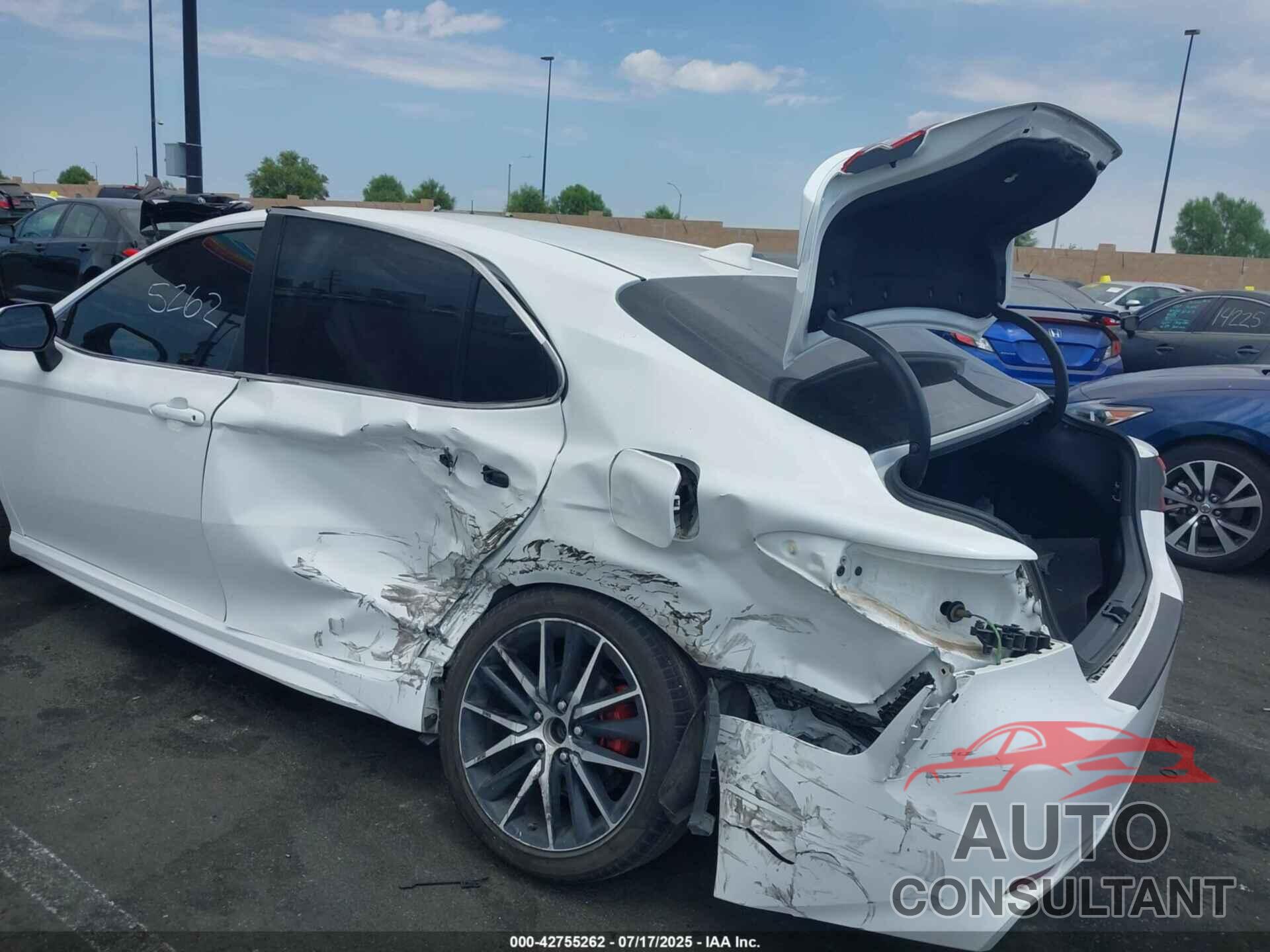 TOYOTA CAMRY 2022 - 4T1G31AK6NU580426