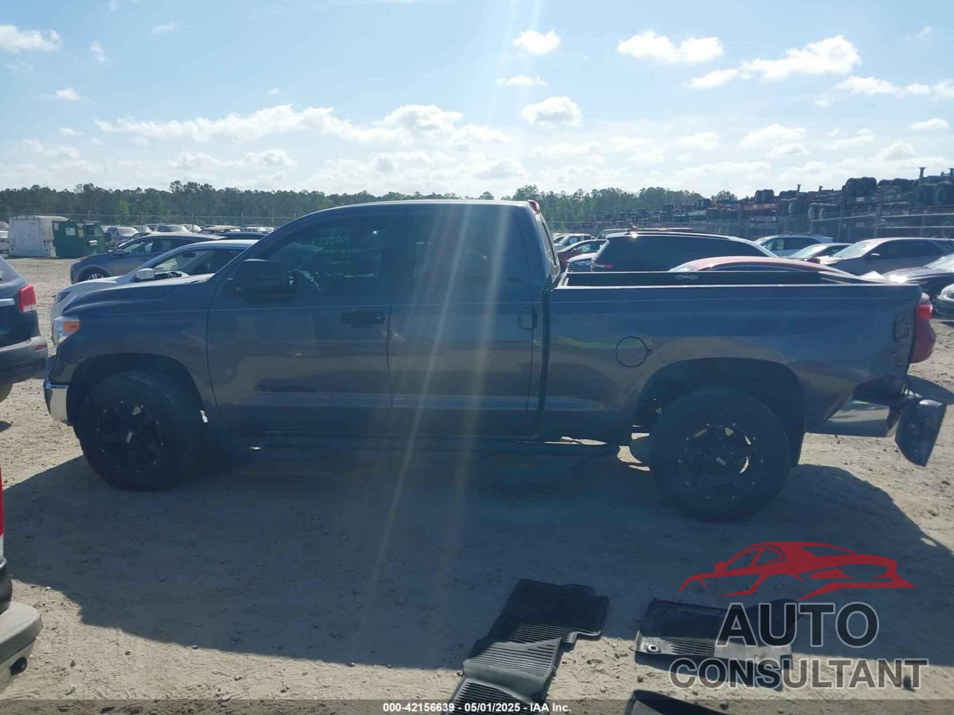 TOYOTA TUNDRA 2017 - 5TFRM5F10HX121218