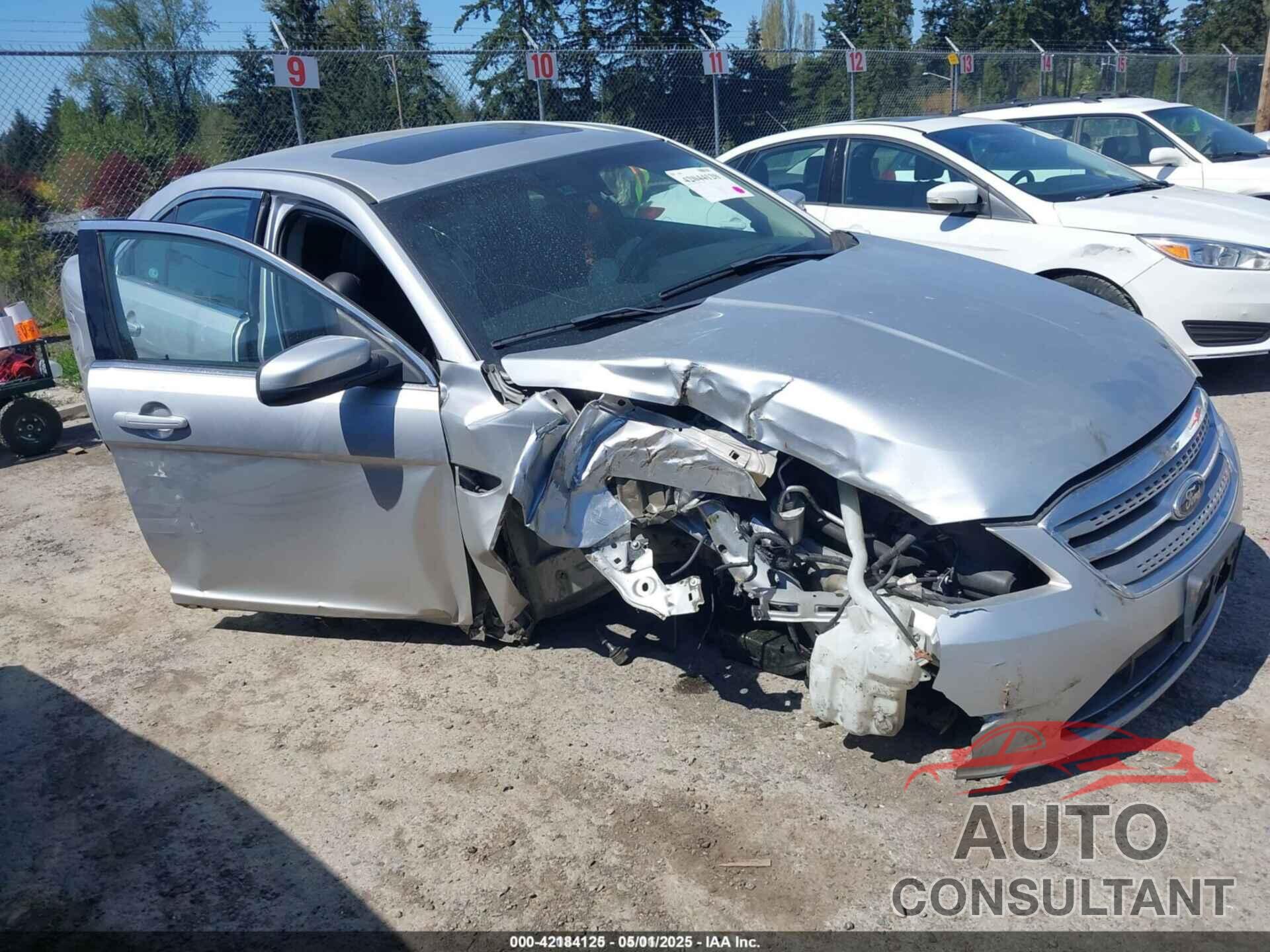 FORD TAURUS 2011 - 1FAHP2KT8BG143084