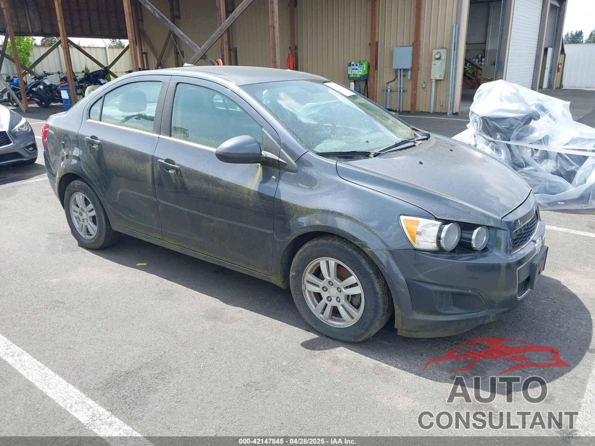 CHEVROLET SONIC 2012 - 1G1JC5SB9C4201019