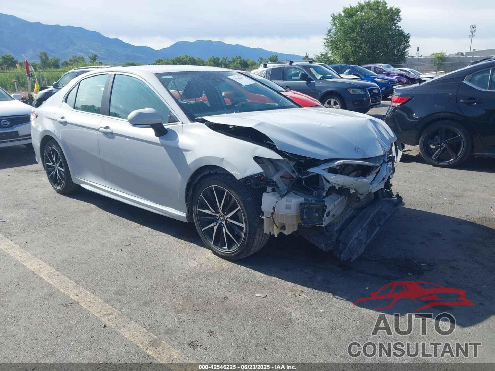 TOYOTA CAMRY 2024 - 4T1G11BK5RU108132