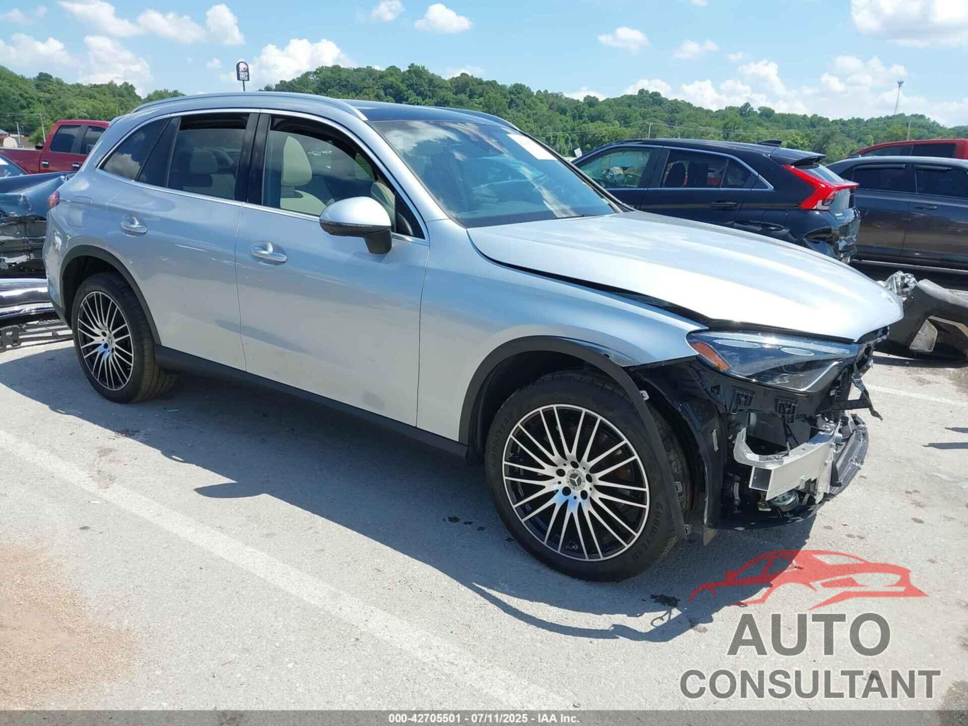 MERCEDES-BENZ GLC 300 2024 - W1NKM4HB3RF211495