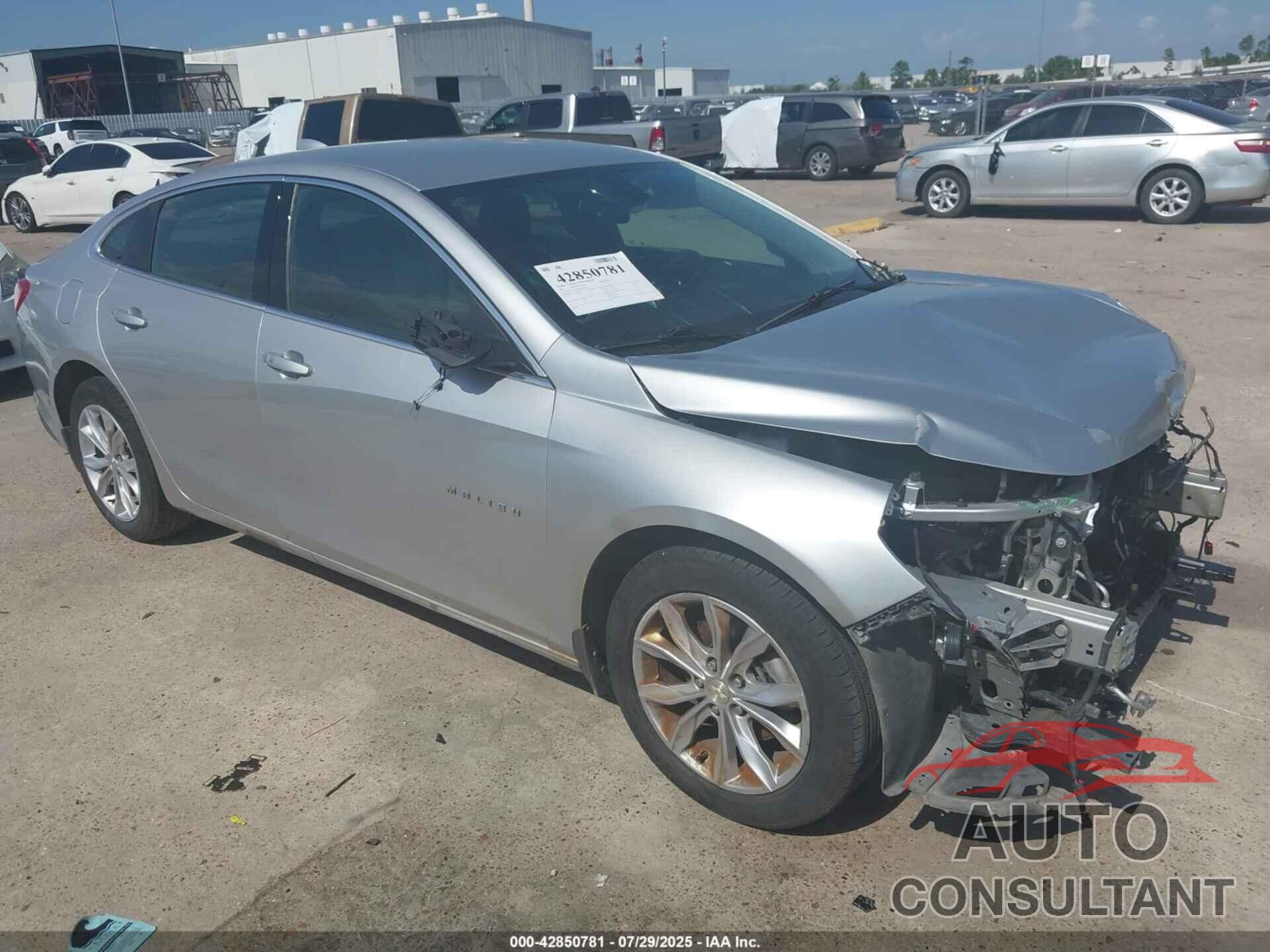CHEVROLET MALIBU 2021 - 1G1ZD5ST6MF015310
