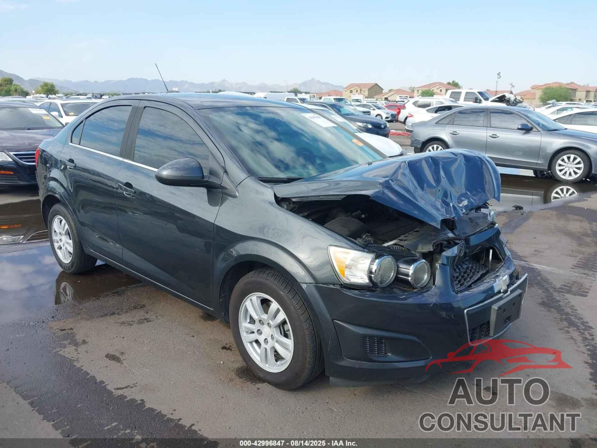 CHEVROLET SONIC 2015 - 1G1JC5SG3F4134482