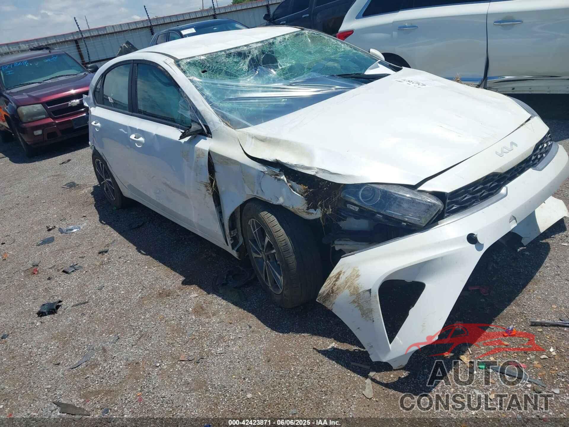 KIA FORTE 2024 - 3KPF24AD9RE837993