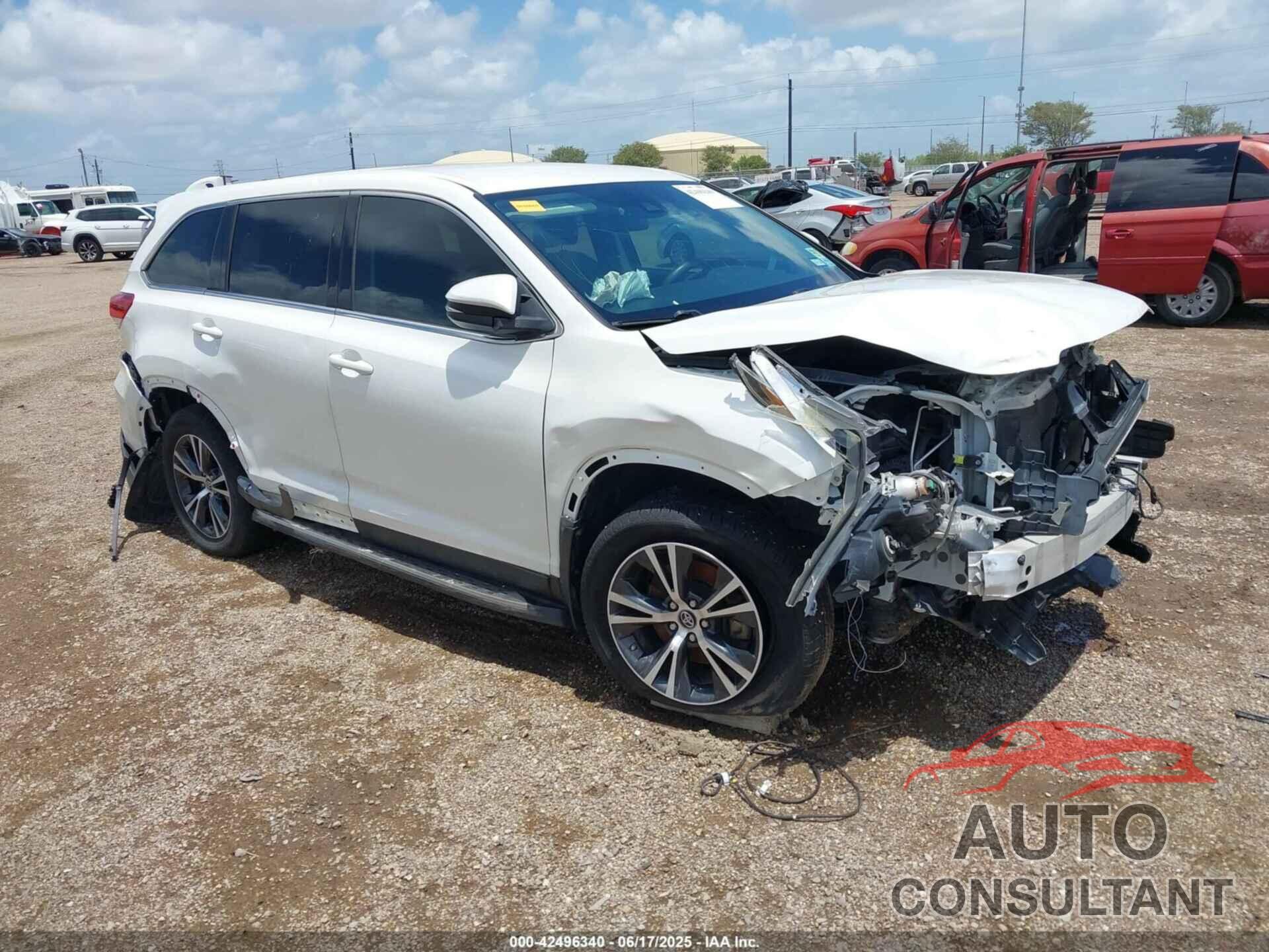 TOYOTA HIGHLANDER 2019 - 5TDZARFH8KS057648