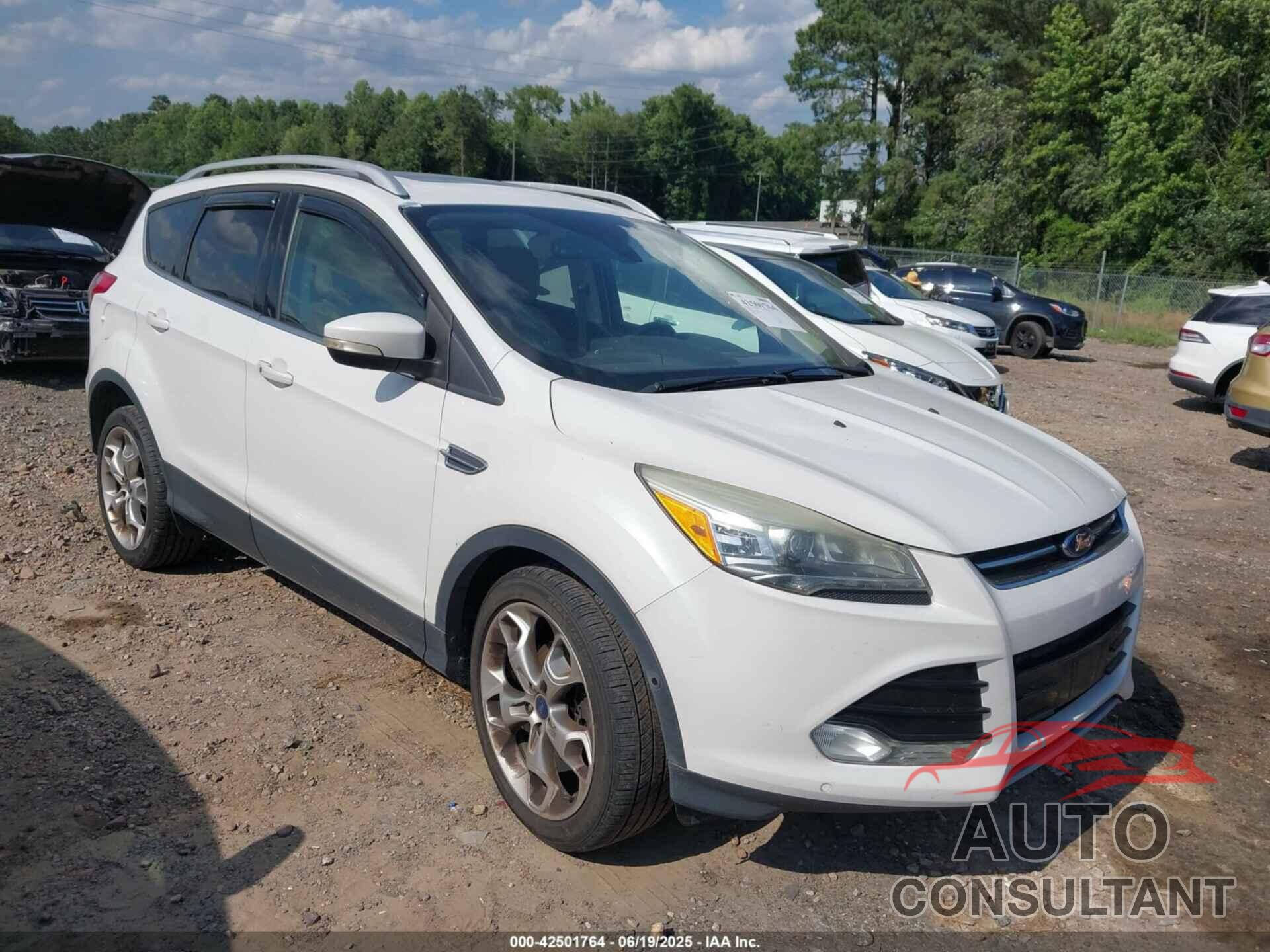 FORD ESCAPE 2015 - 1FMCU9J90FUA05005