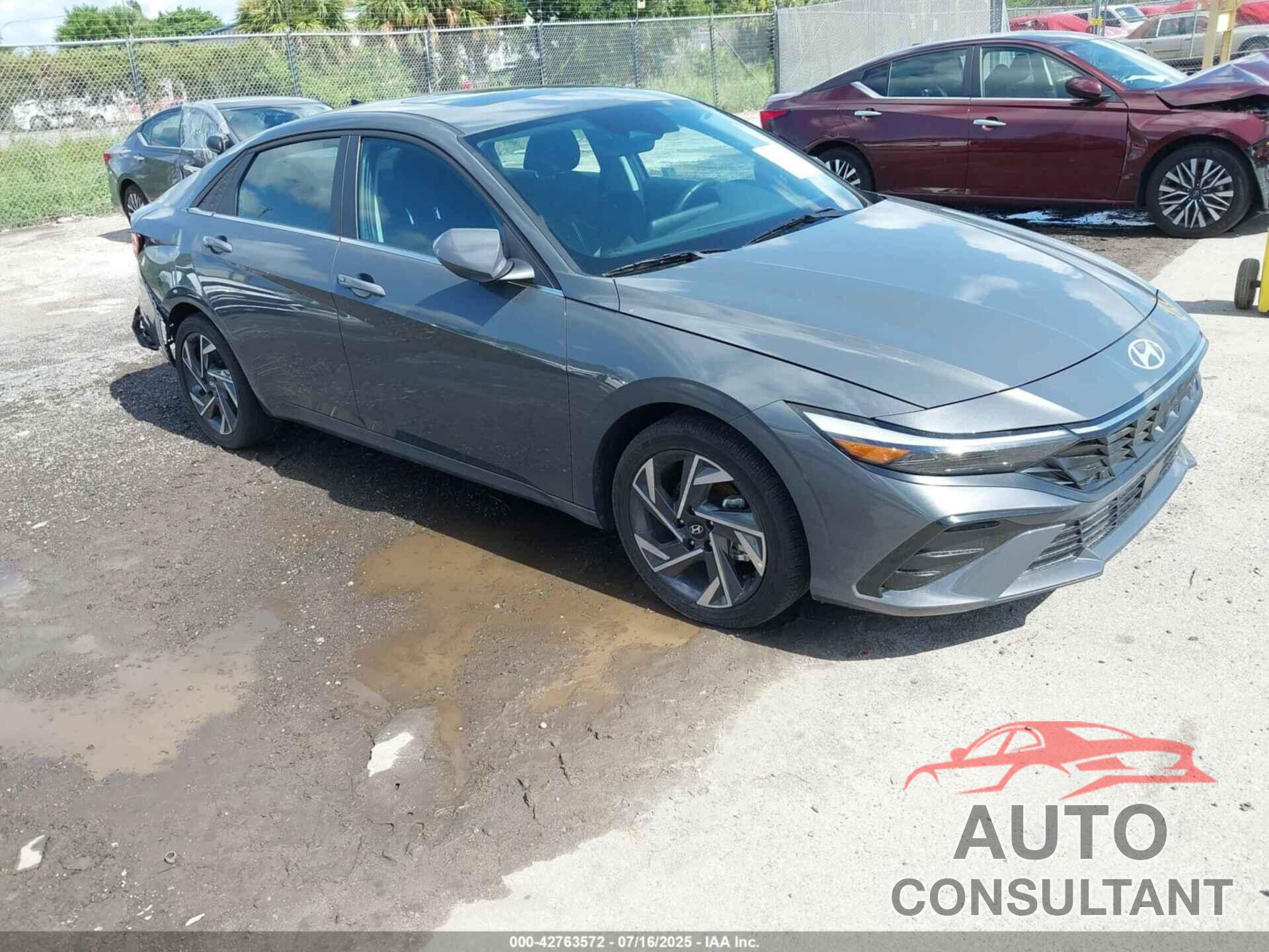 HYUNDAI ELANTRA 2025 - KMHLS4DG1SU922273