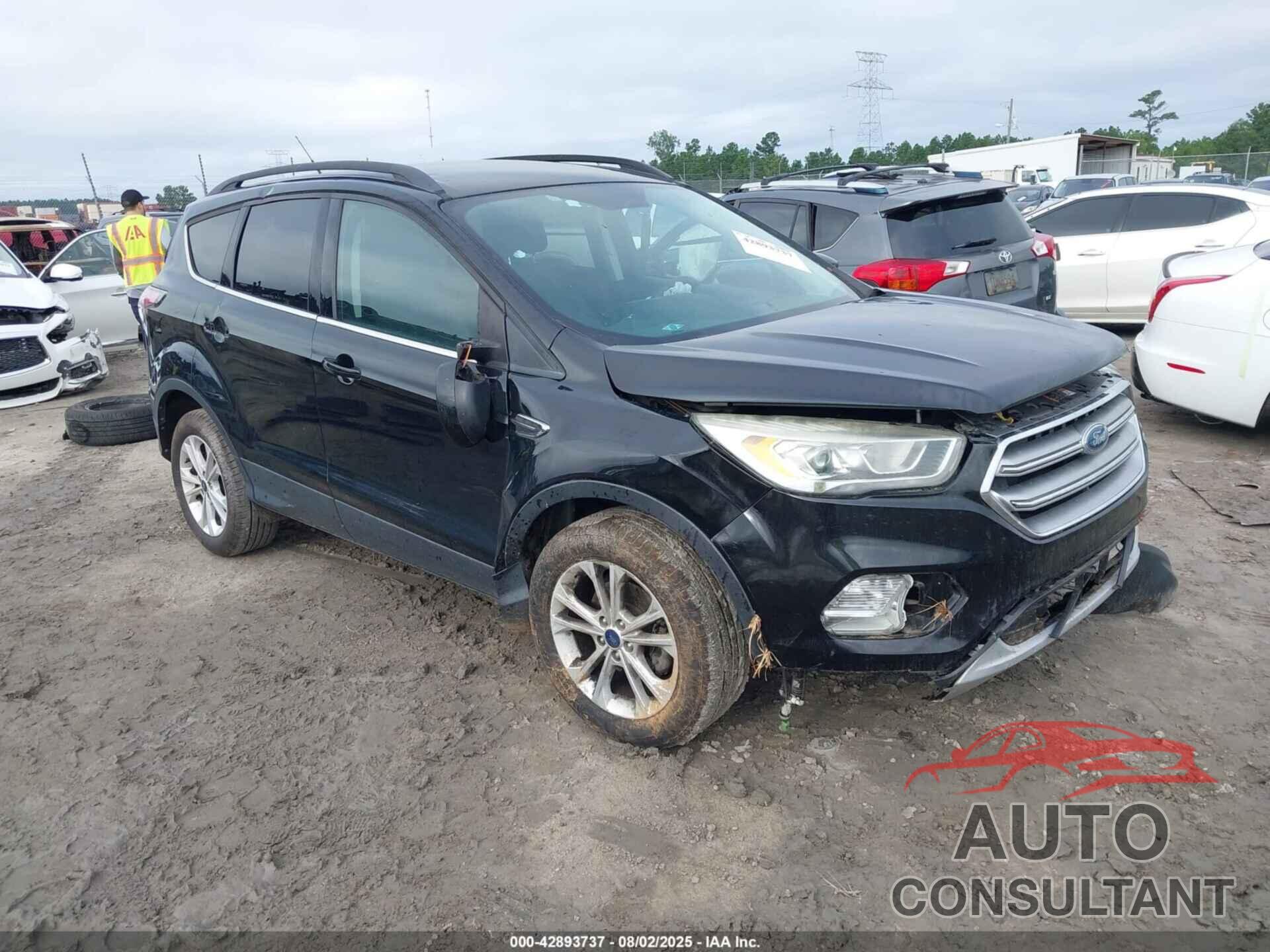 FORD ESCAPE 2017 - 1FMCU0GD3HUB48928