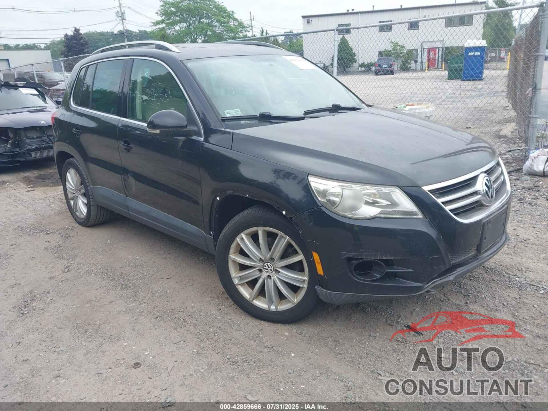 VOLKSWAGEN TIGUAN 2011 - WVGAV7AX1BW512369