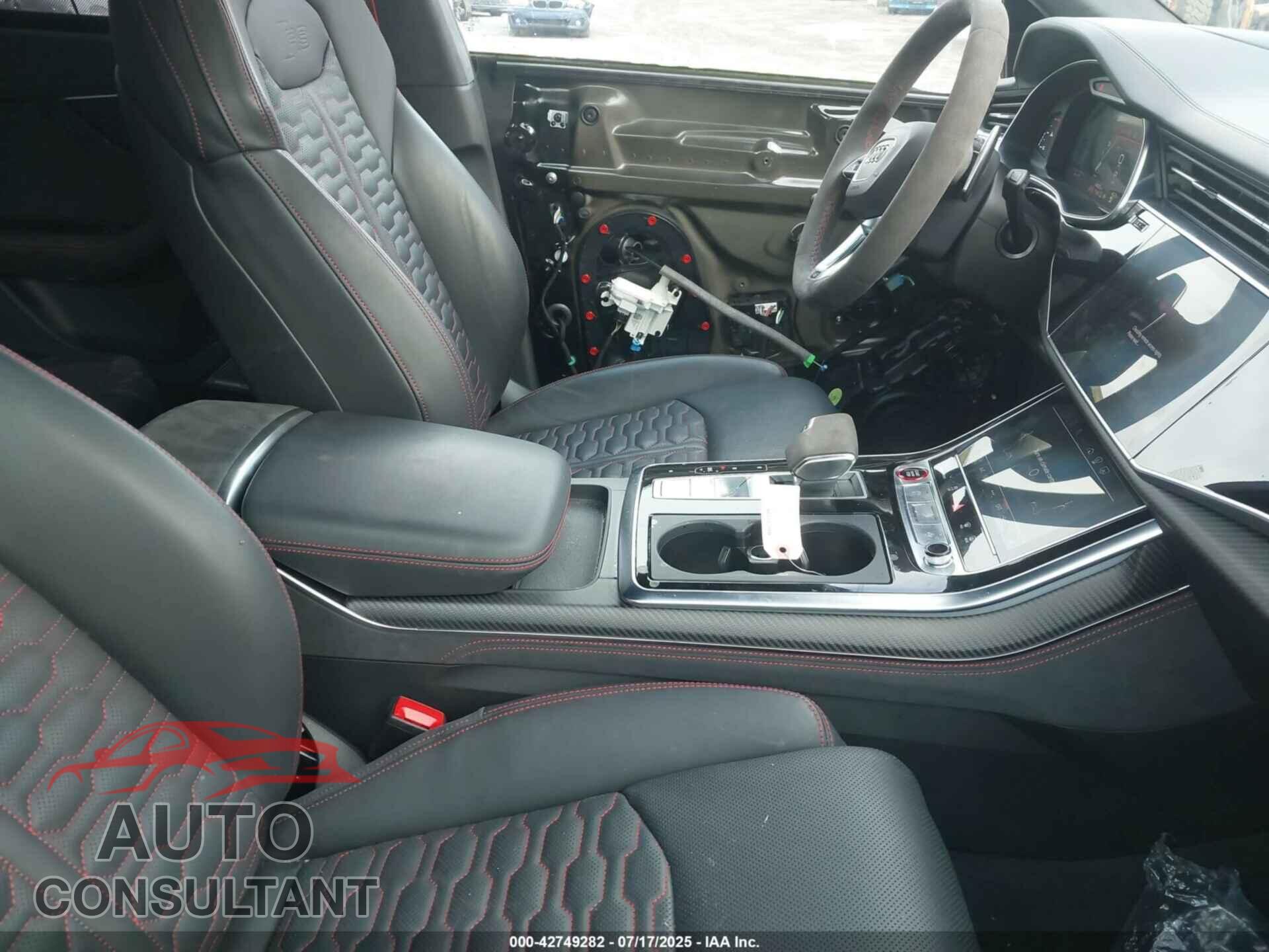 AUDI RS Q8 2024 - WU1ARBF19RD004014