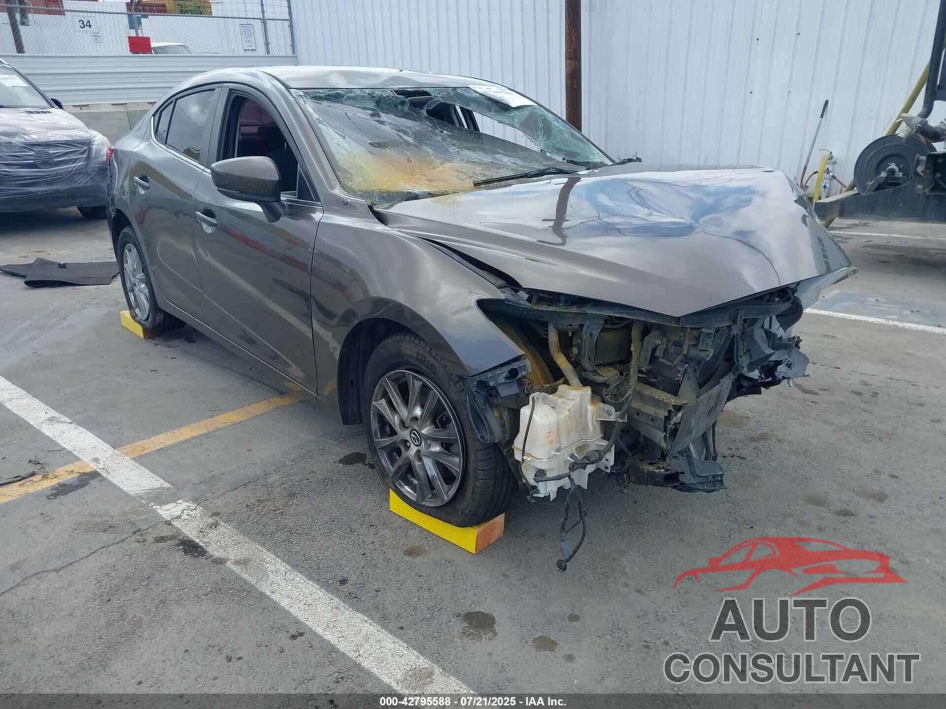 MAZDA MAZDA3 2017 - 3MZBN1U72HM109959