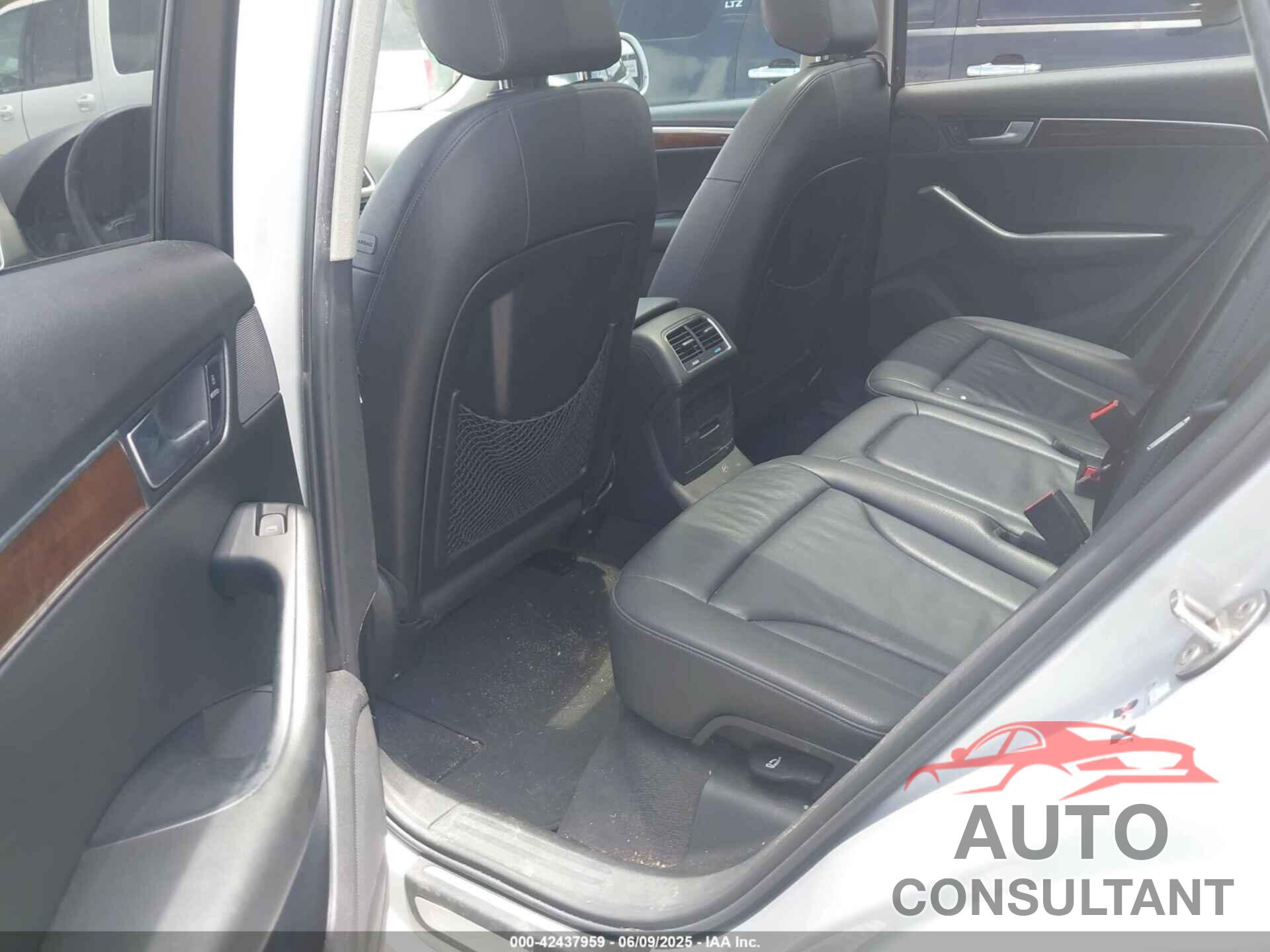AUDI Q5 2010 - WA1LKAFPXAA086120