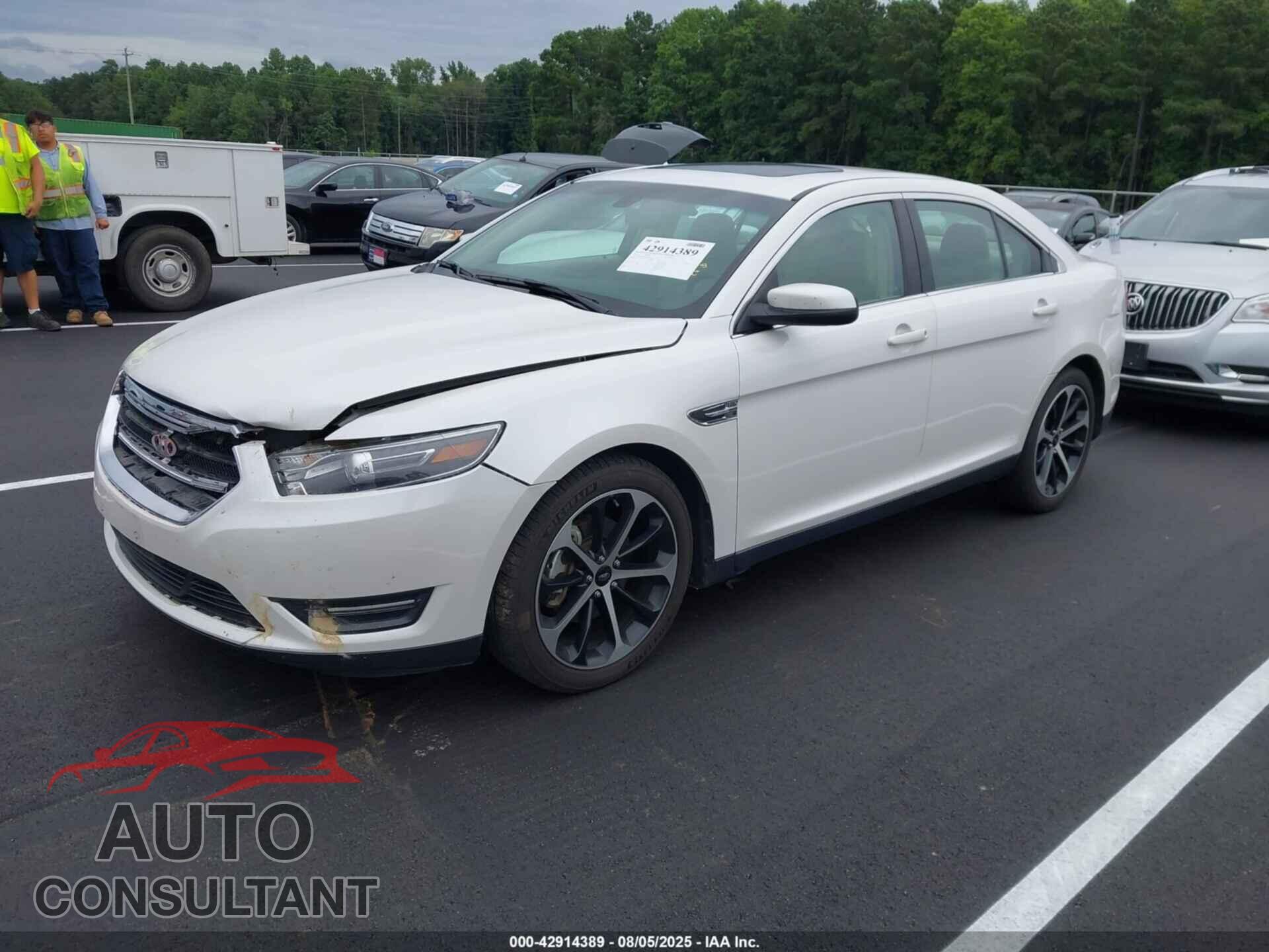 FORD TAURUS 2014 - 1FAHP2E88EG181569
