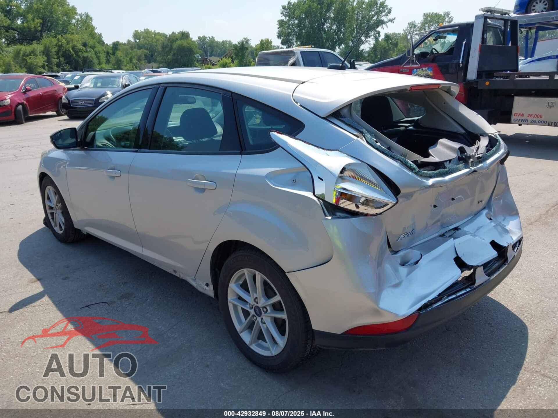 FORD FOCUS 2017 - 1FADP3K29HL271748
